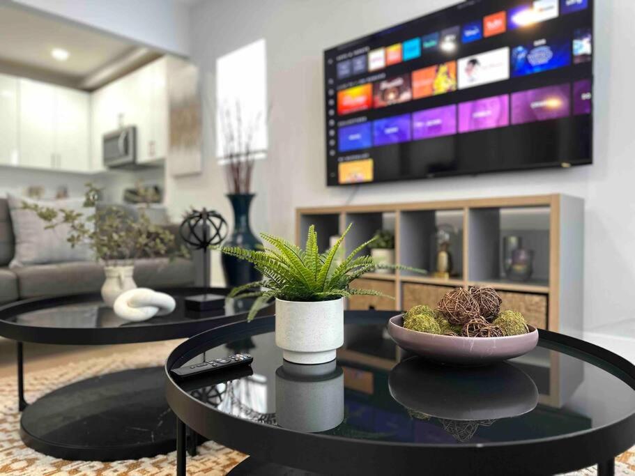 Cozy 4Bed Home in Calle 8