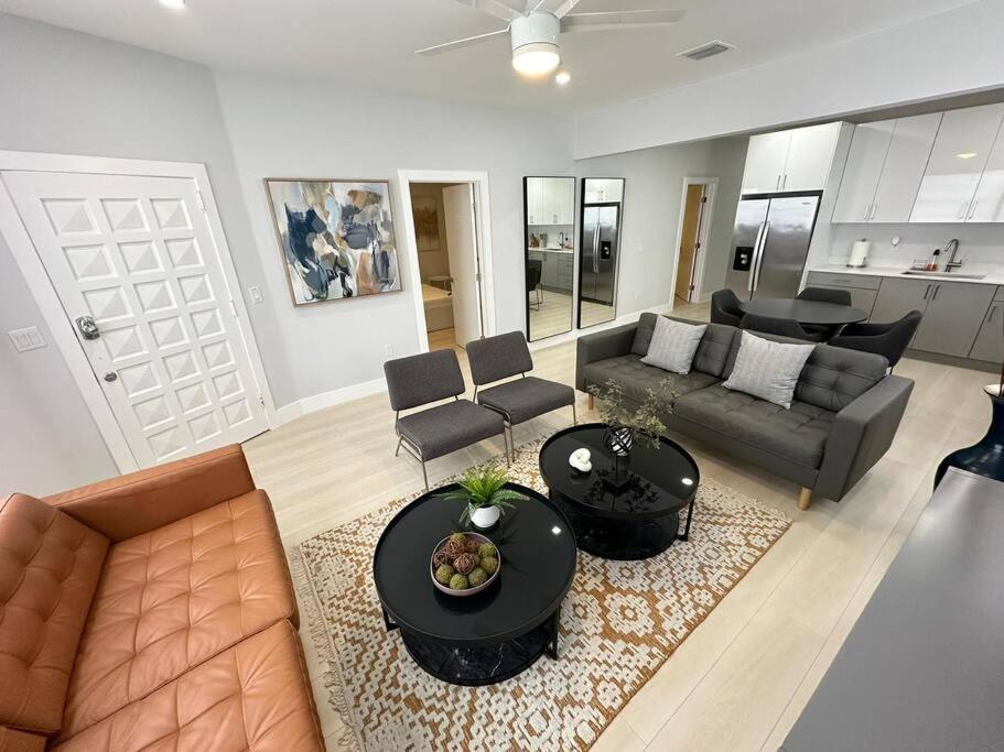Cozy 4Bed Home in Calle 8