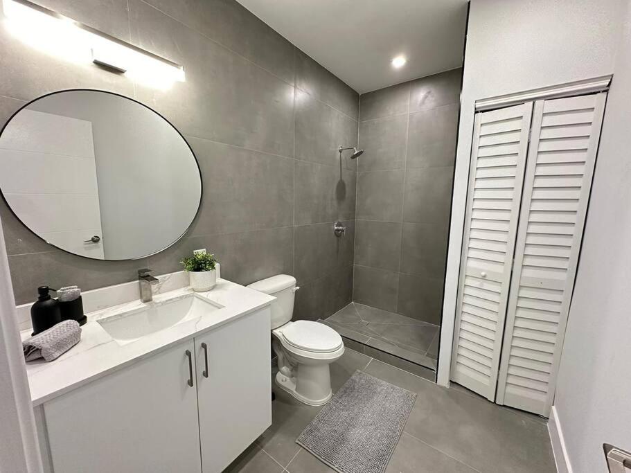 Cozy 4Bed Home in Calle 8