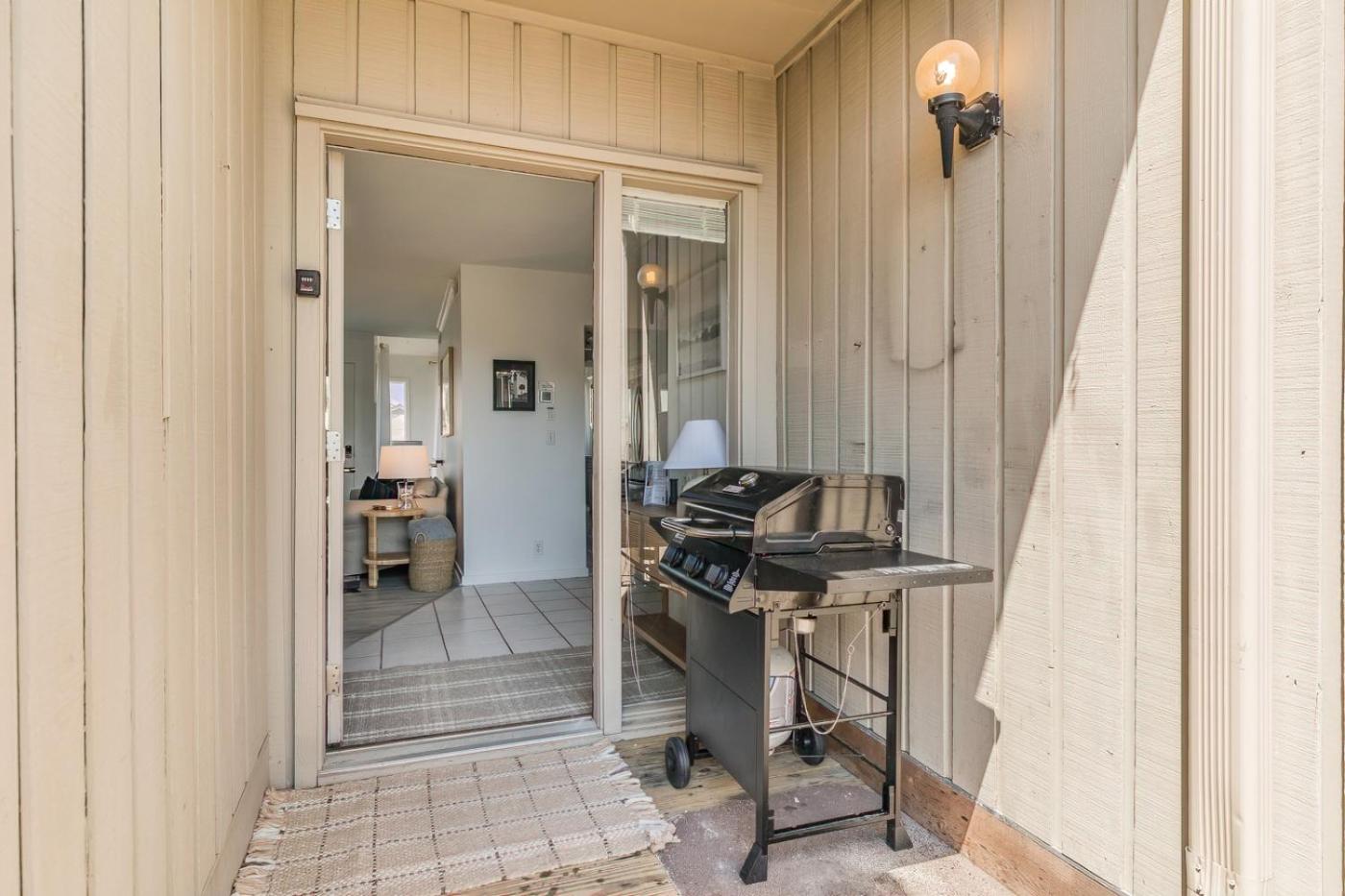 JOHN FRIPP VILLA - Ocean Views - Three Bedrooms Sleeps 8 view 4