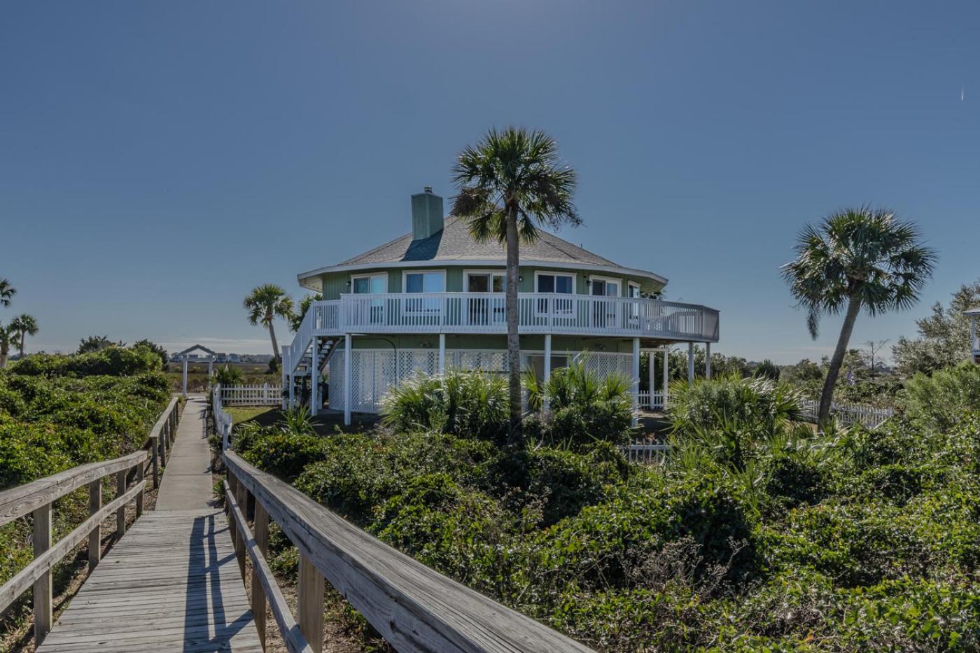 Beach Front Harbor Island view 3