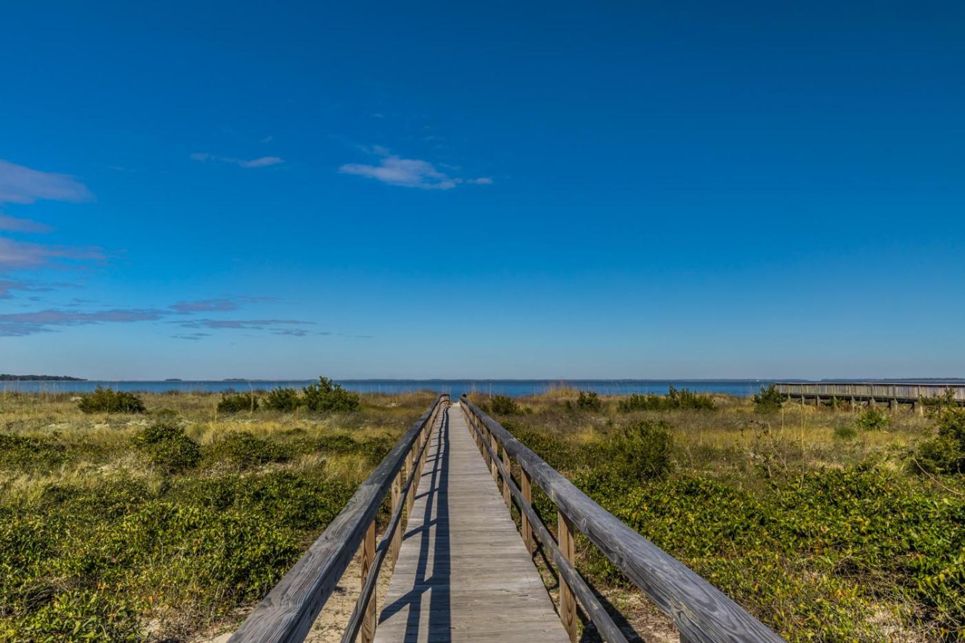 Beach Front Harbor Island view 4