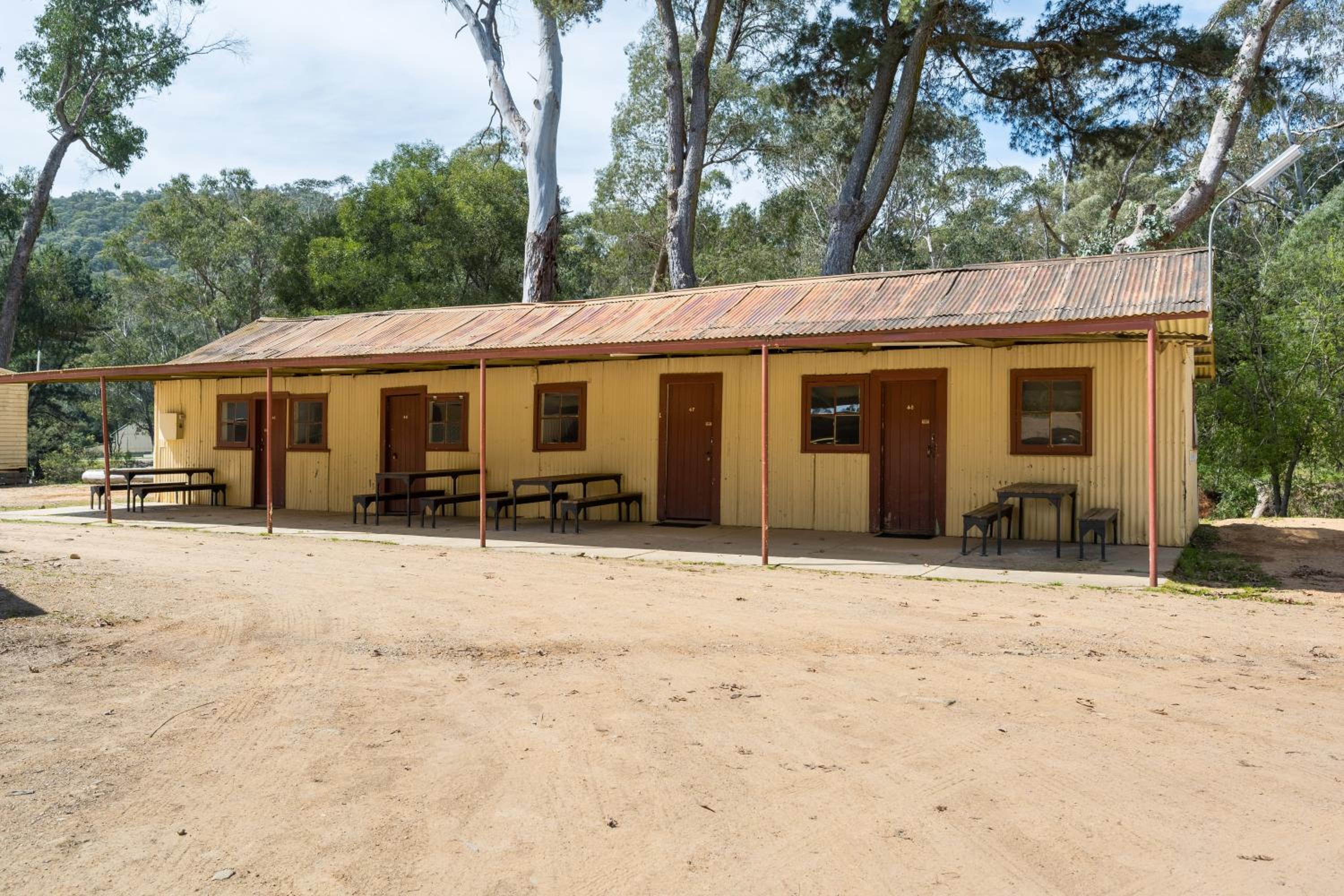 Bright Cabin & Caravan Park