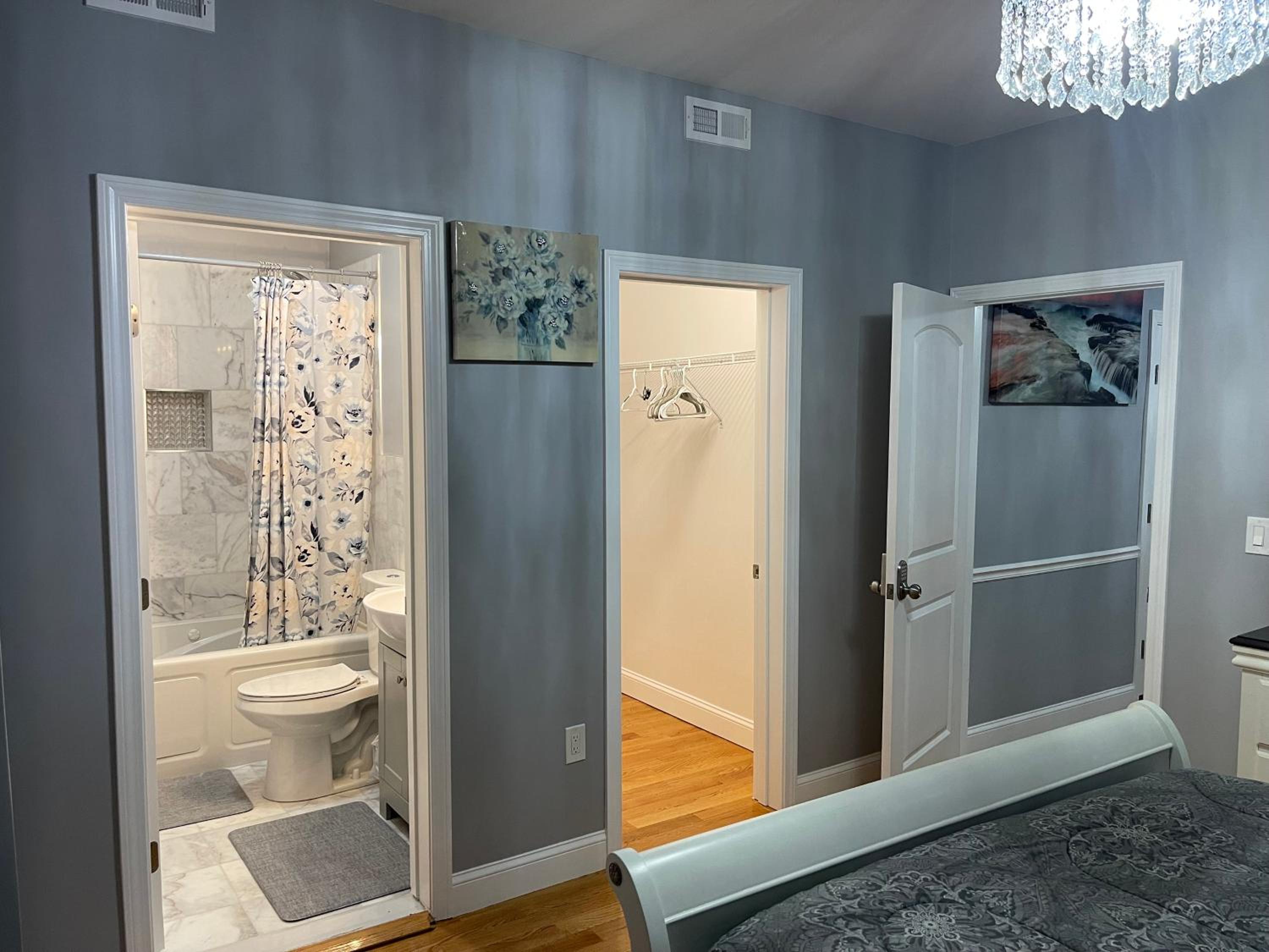 Boston Luxury 3 bedroom Private Condo view 5