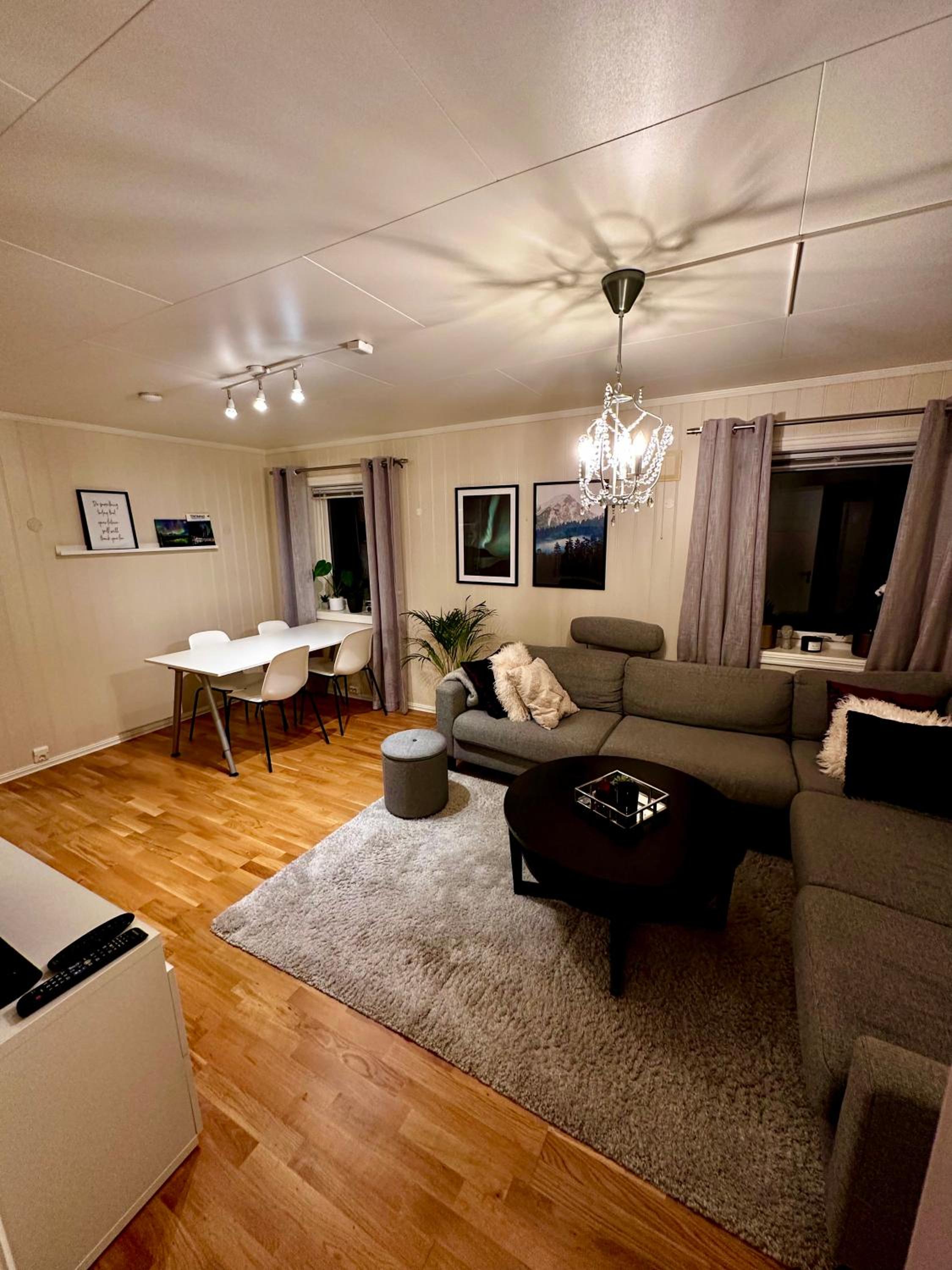 Cozy 2-Bed Apartment on the top of Tromsø! view 4