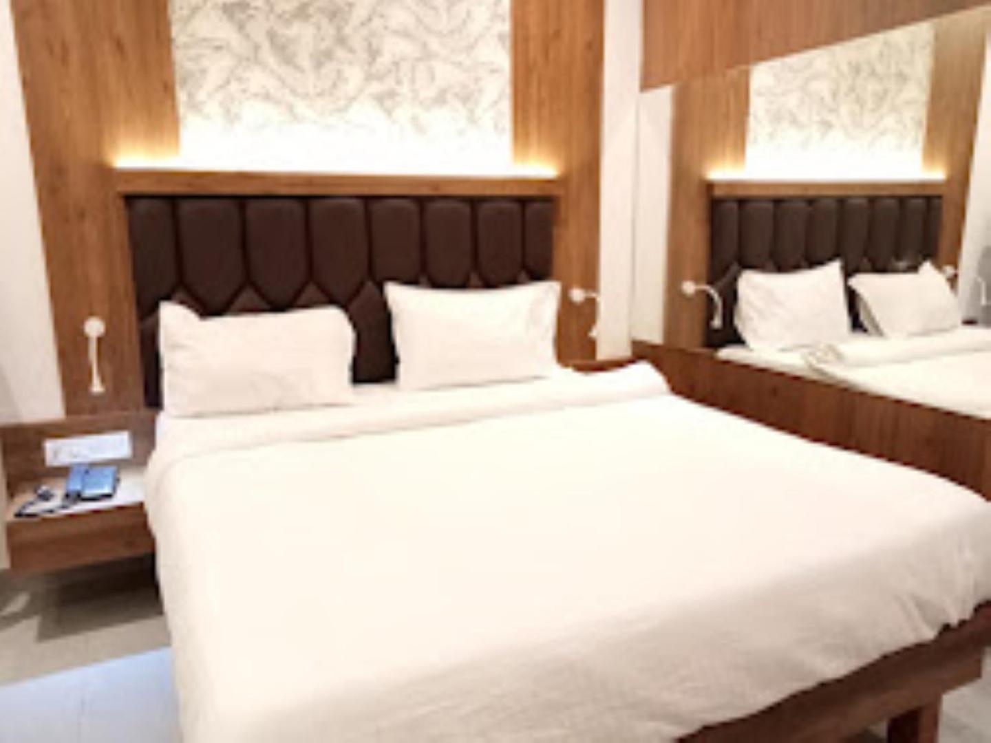 Hotel Grand Residency , Kolegaon