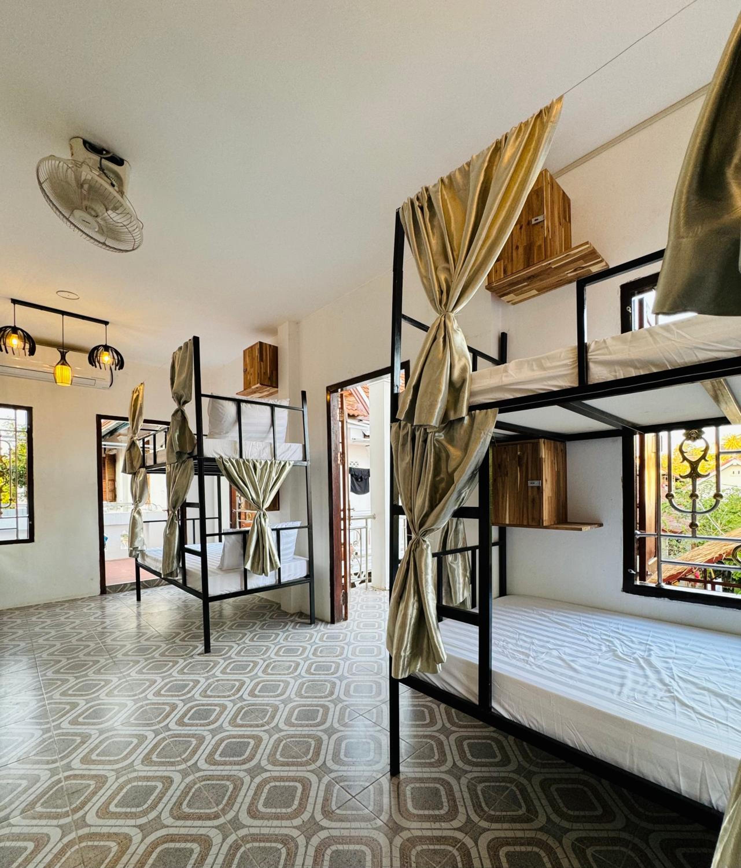 Sabai Sabai Backpackers Hostel