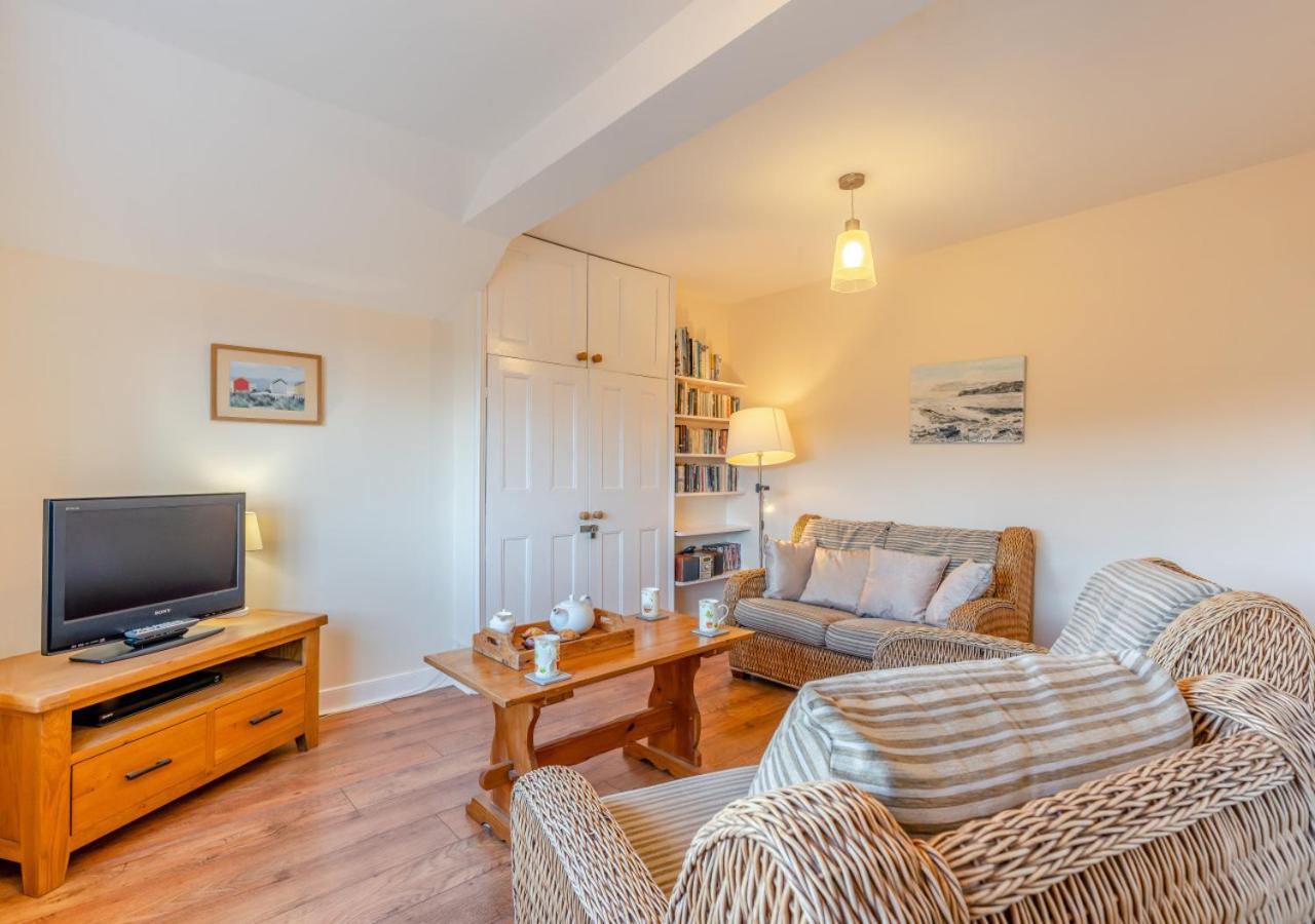 2 Bed in Whitby oc-w010