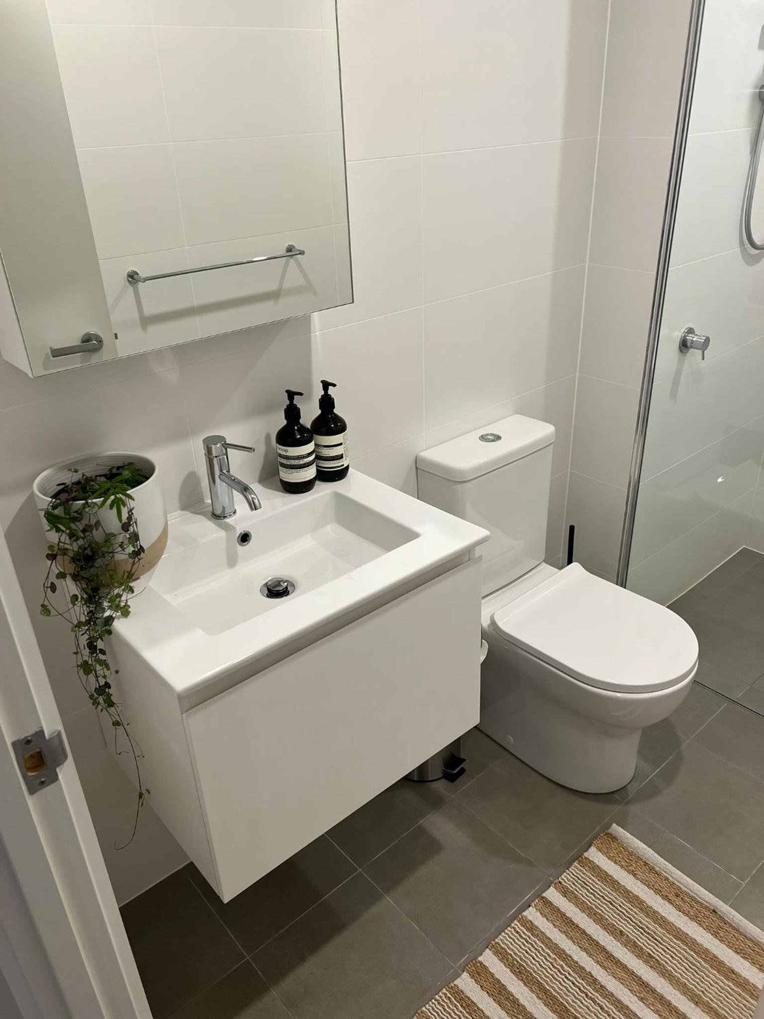 NEW BOUTIQUE 1bd Apt