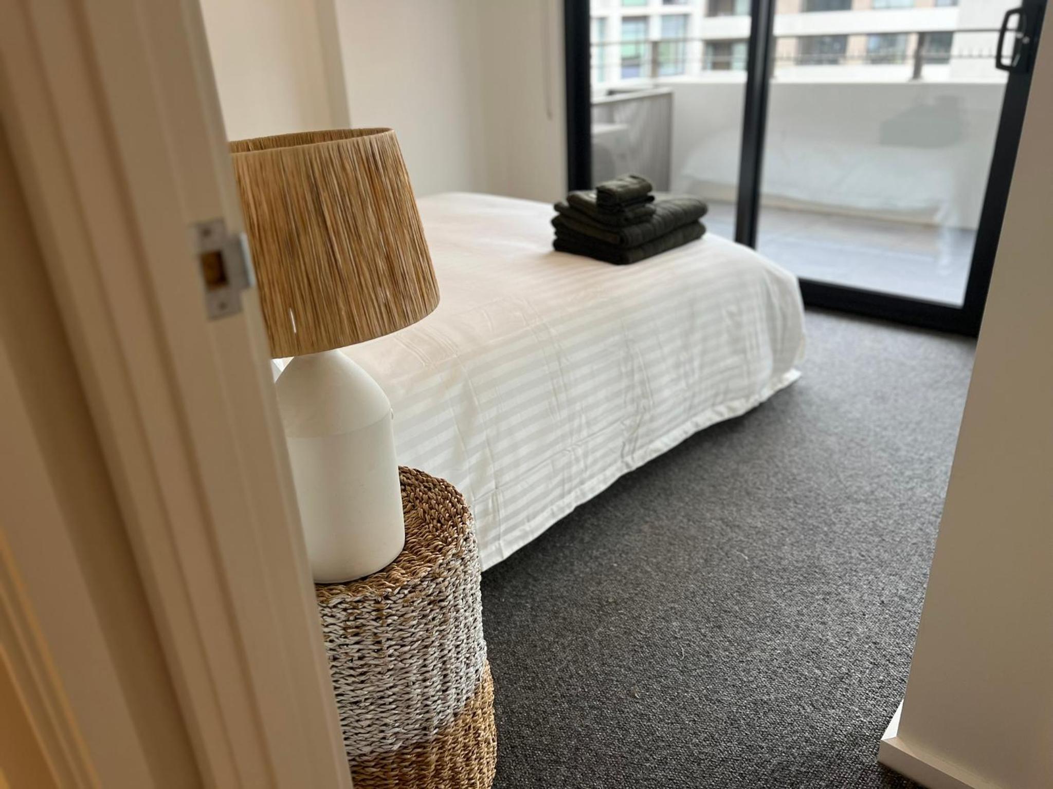 NEW BOUTIQUE 1bd Apt