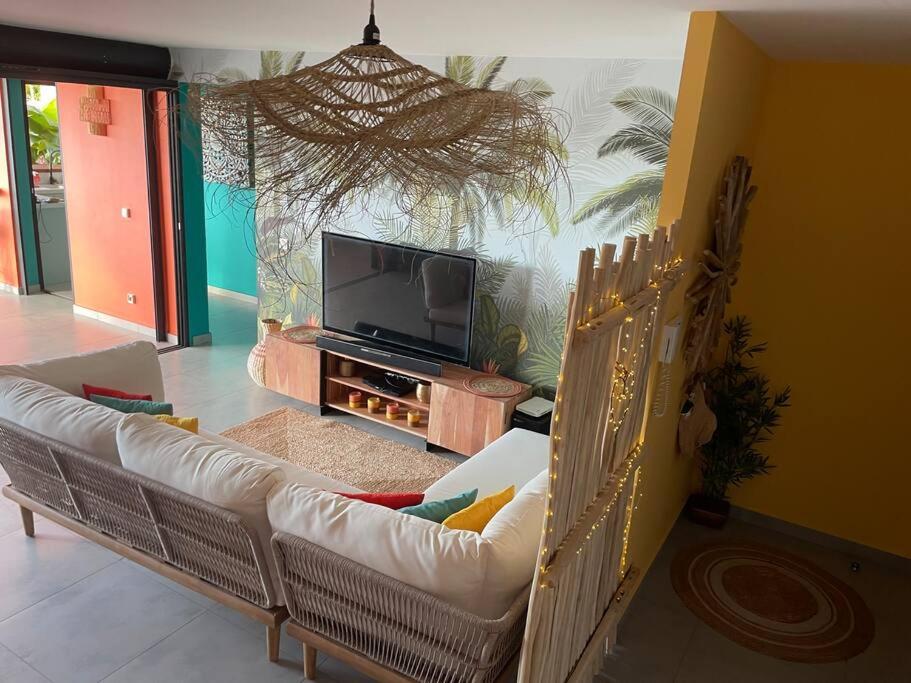 Villa Exotiqua Sunset