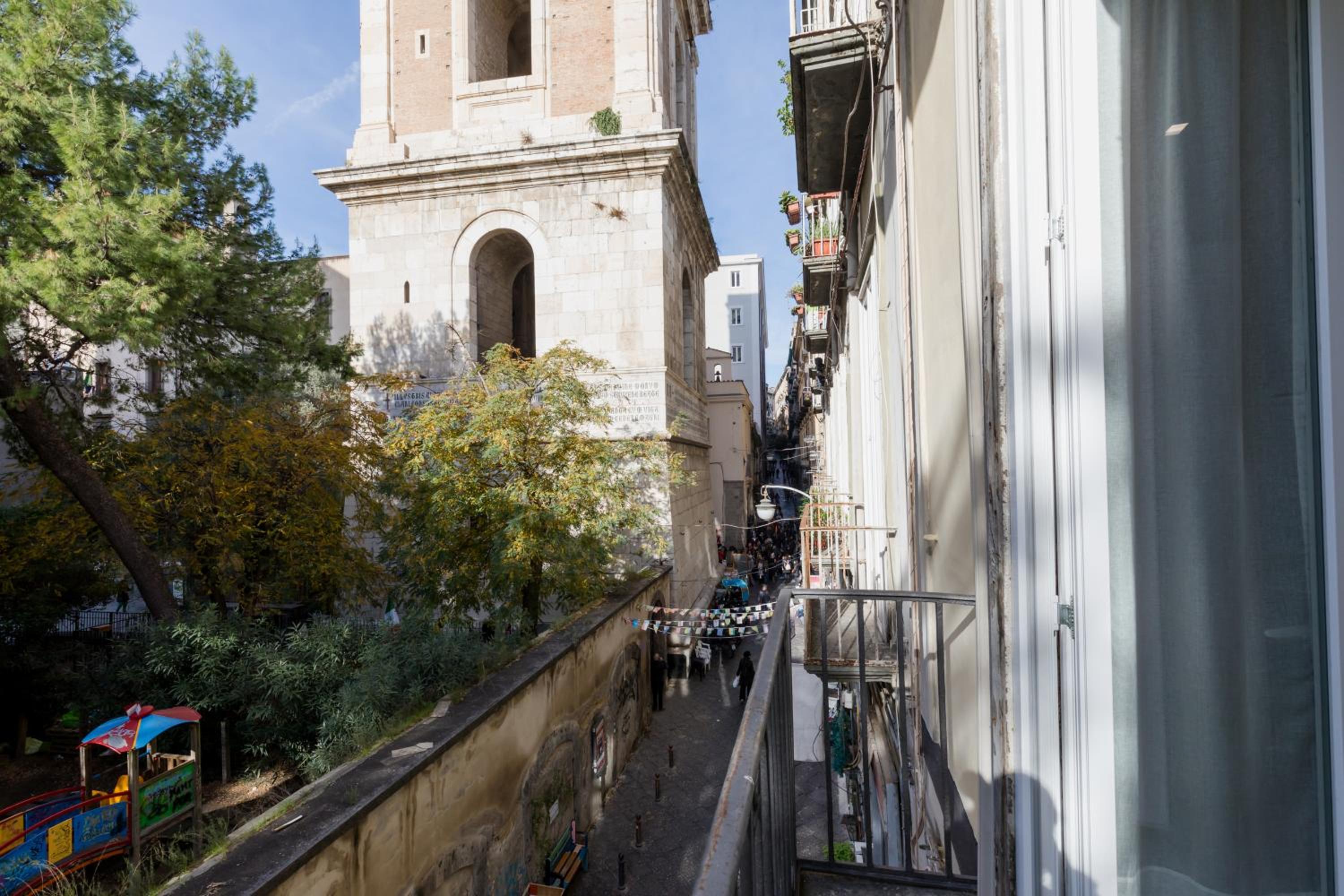 O' Munasterio e Santa Chiara