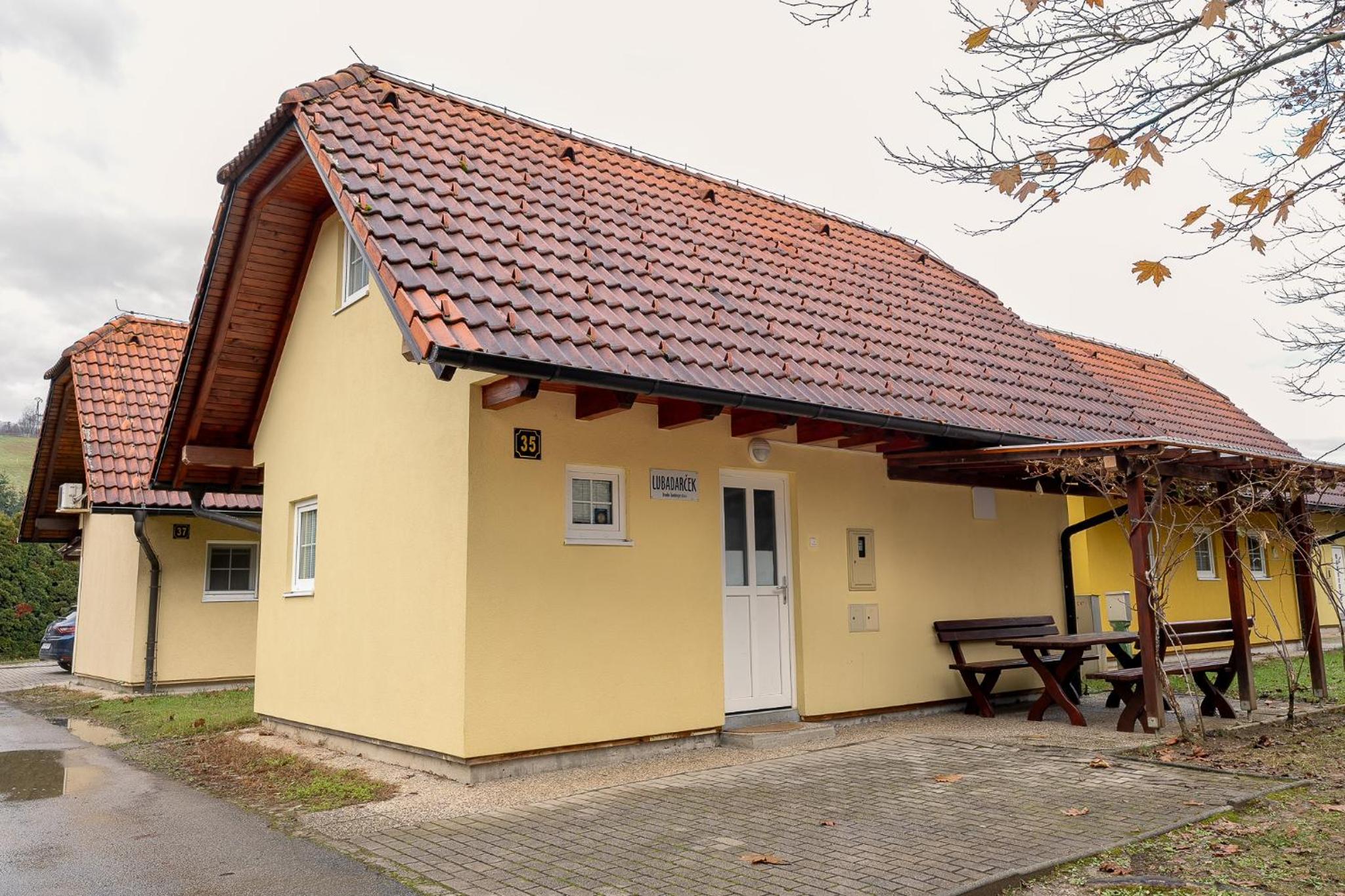 Apartmajske hiške Lubadarček view 2