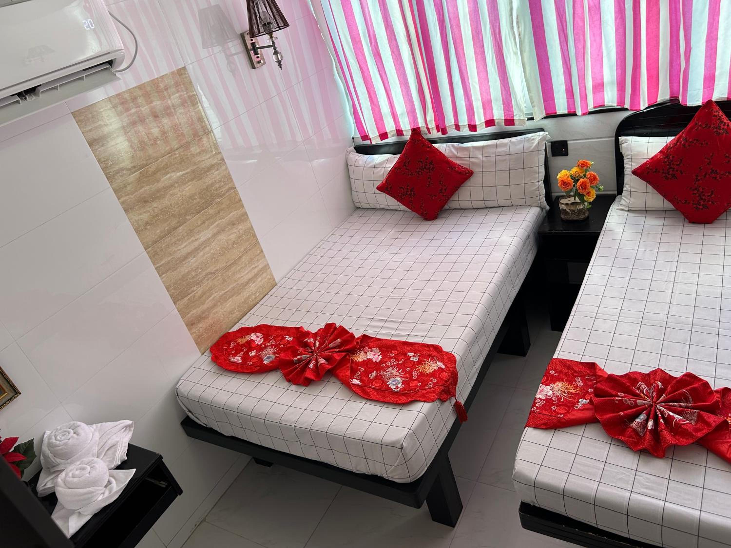Manila Lounge