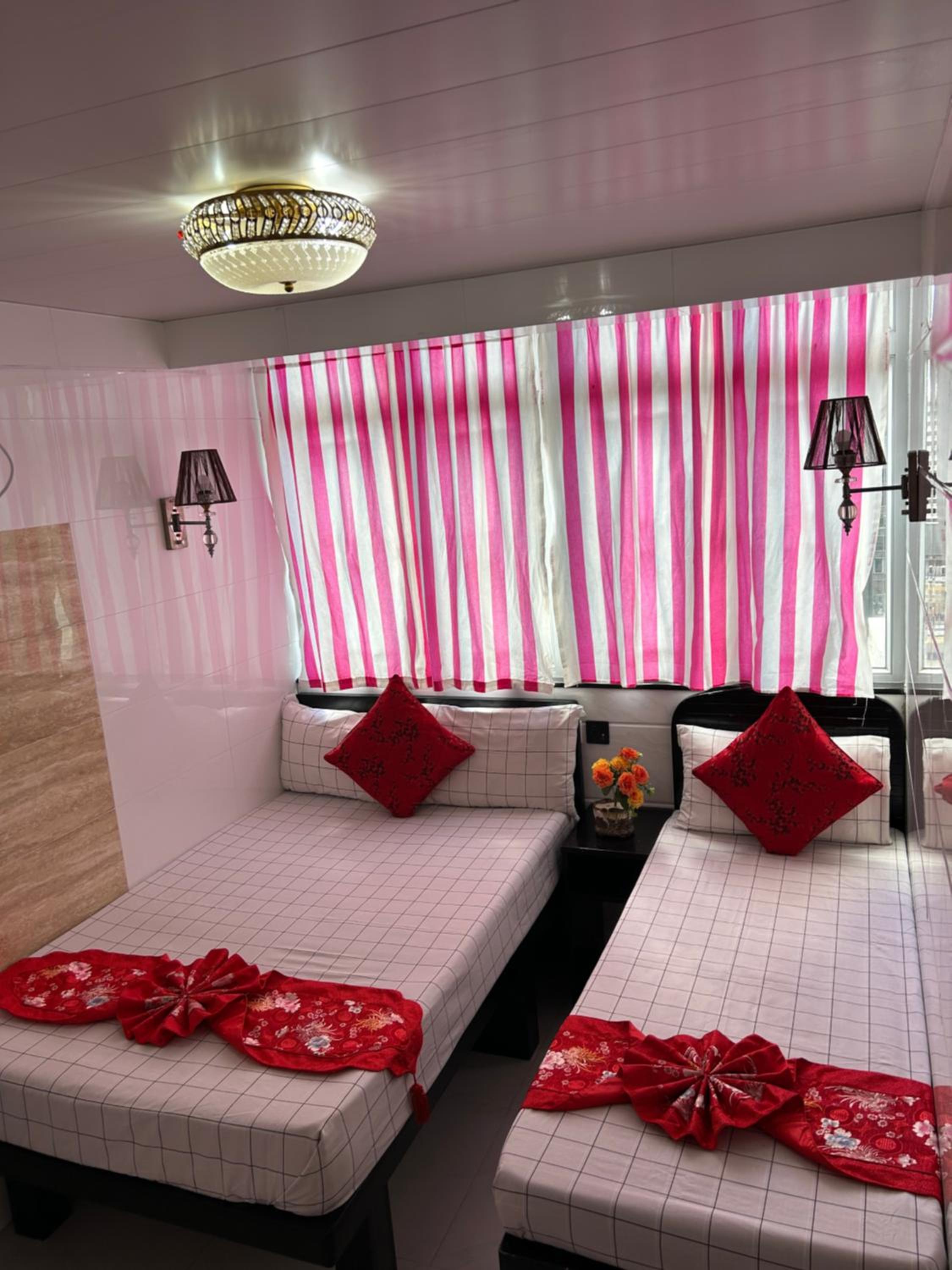 Manila Lounge
