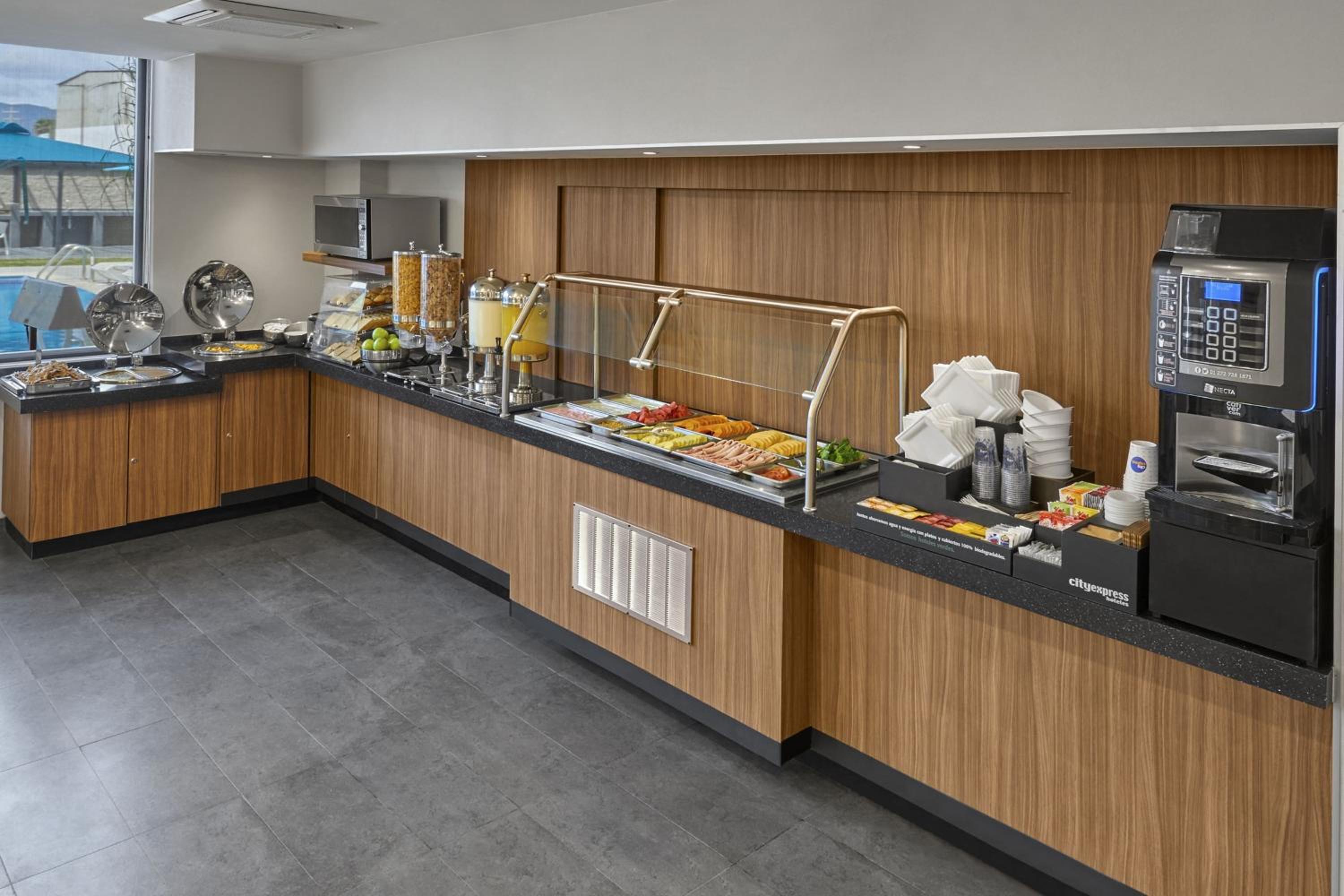 Ensenada Vacations - City Express by Marriott Ensenada - Property Image 10