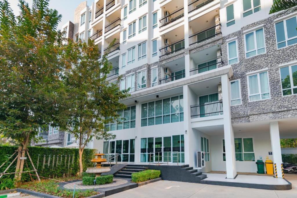 Courtyard Khaoyai Condo