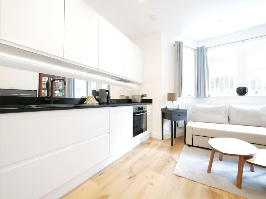 Newly refurbished 2 Bed apartment in Paddington