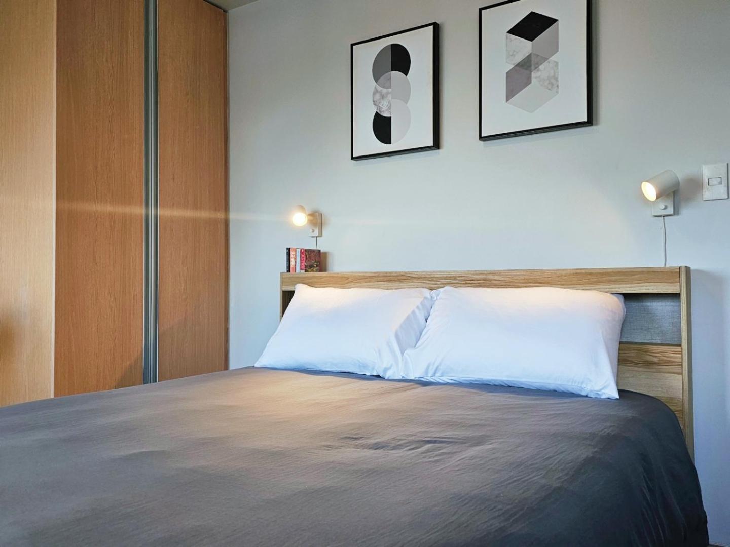 Stylish and Spacious Studio Unit in Makati with Fast Wi-Fi