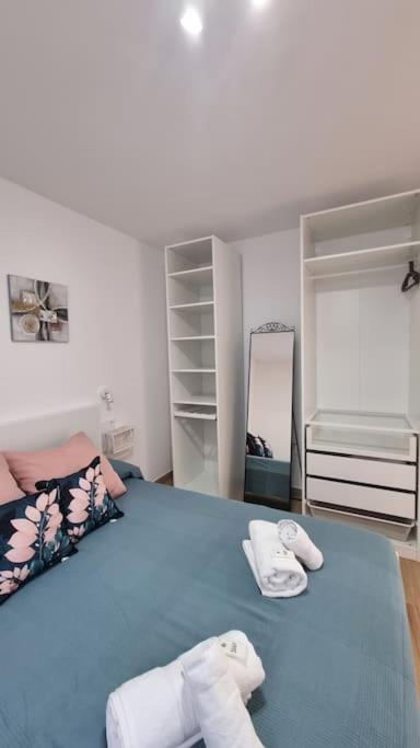 B-Rent Central Digital Zen 2 rooms view 3