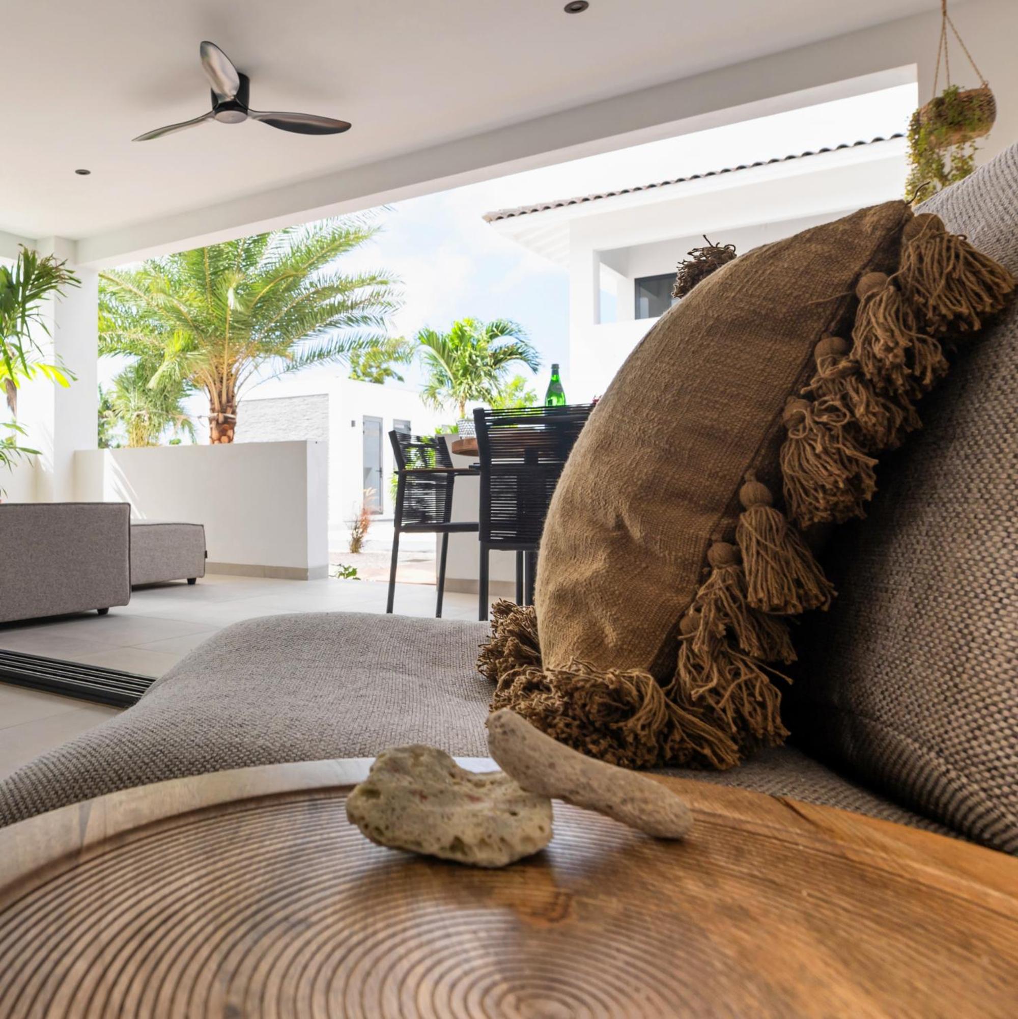 Palm Suite - Newly constructed poolside apartment just minutes from the beach
