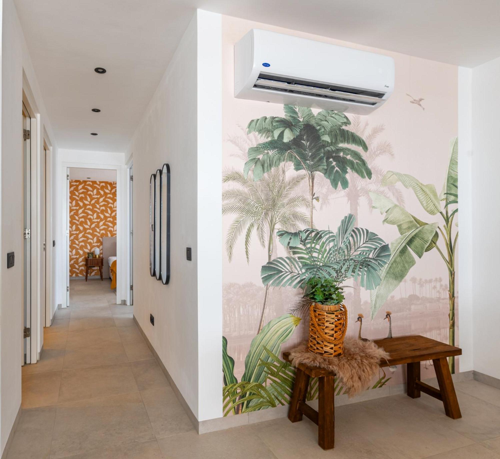 Palm Suite - Newly constructed poolside apartment just minutes from the beach