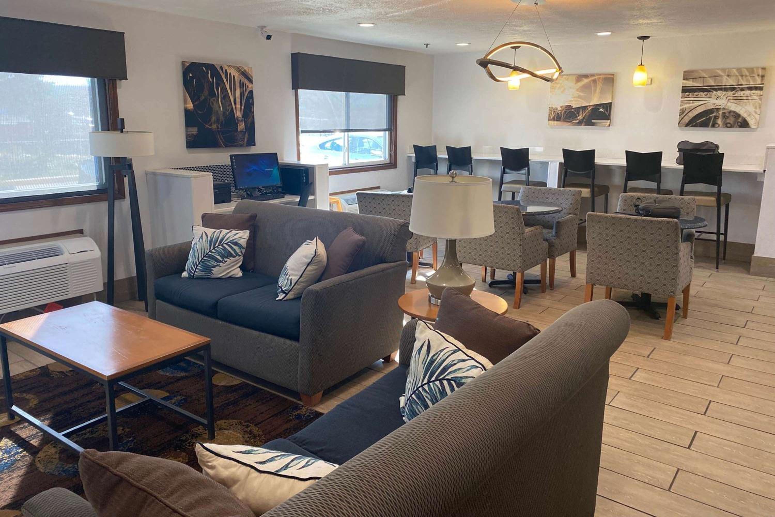 Danville Vacations - Baymont by Wyndham Danville IL - Property Image 7