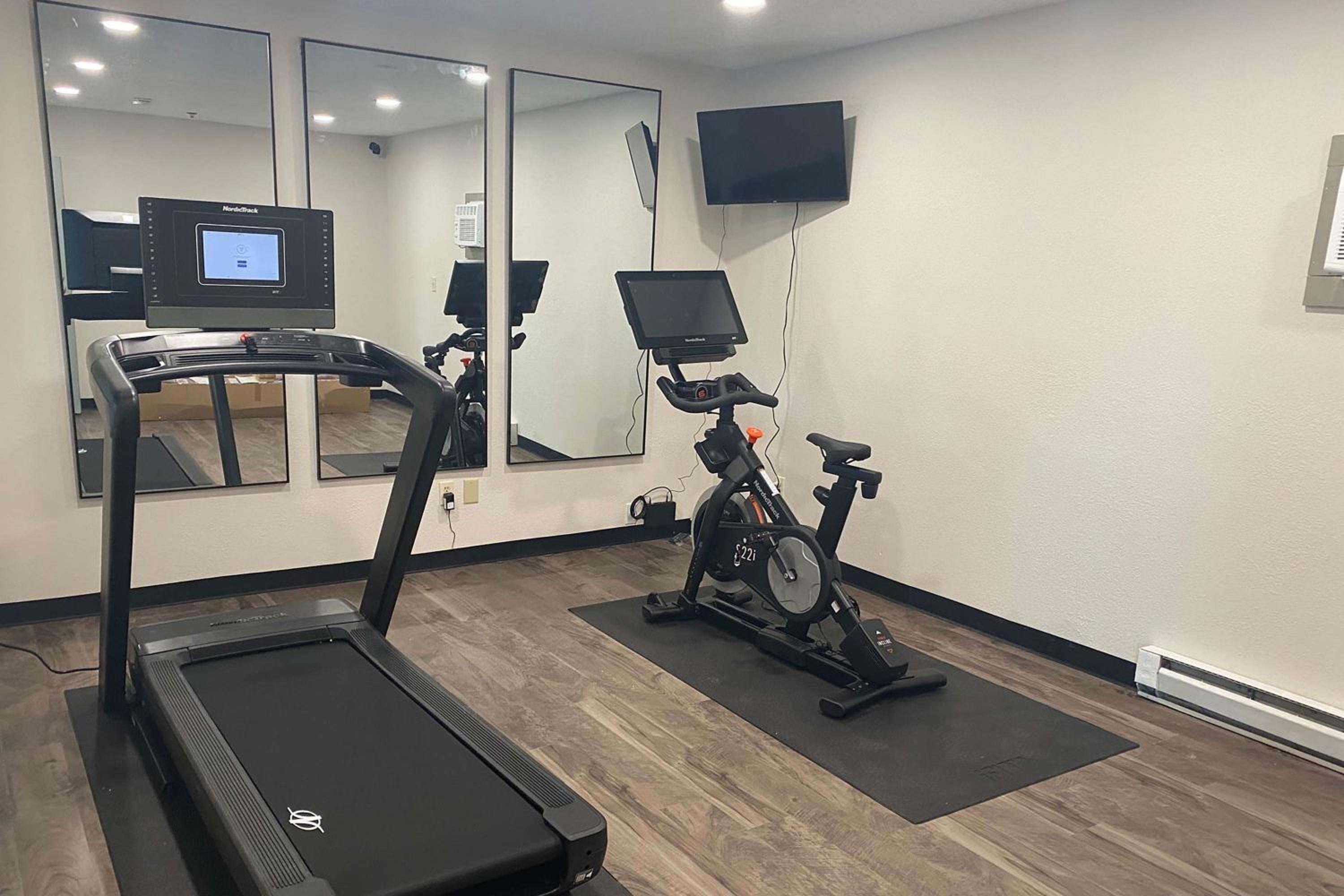 Danville Vacations - Baymont by Wyndham Danville IL - Property Image 4