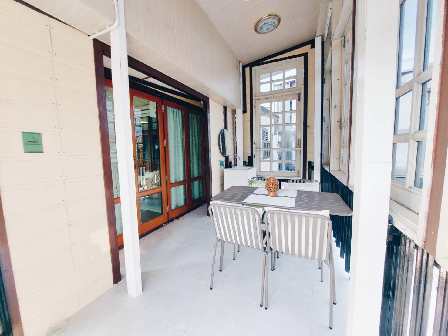 Green Riverside Homestay