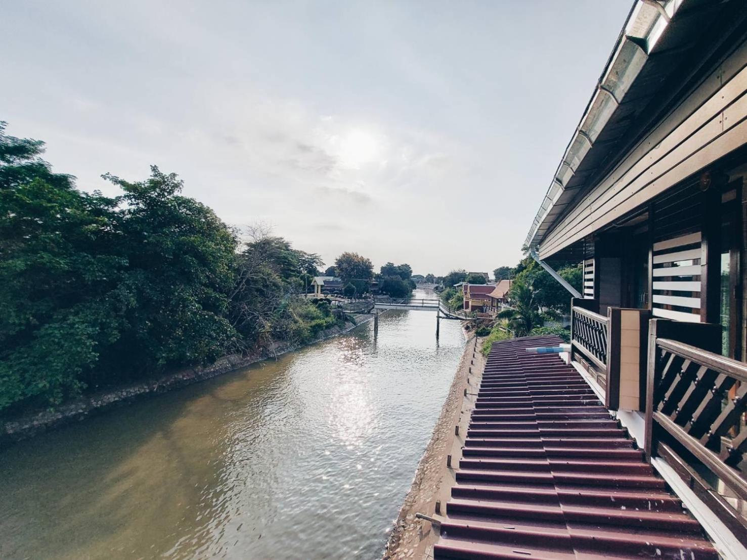 Green Riverside Homestay