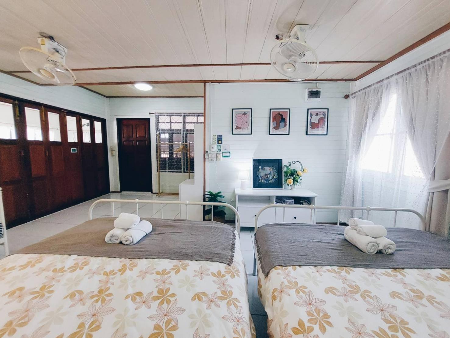 Green Riverside Homestay