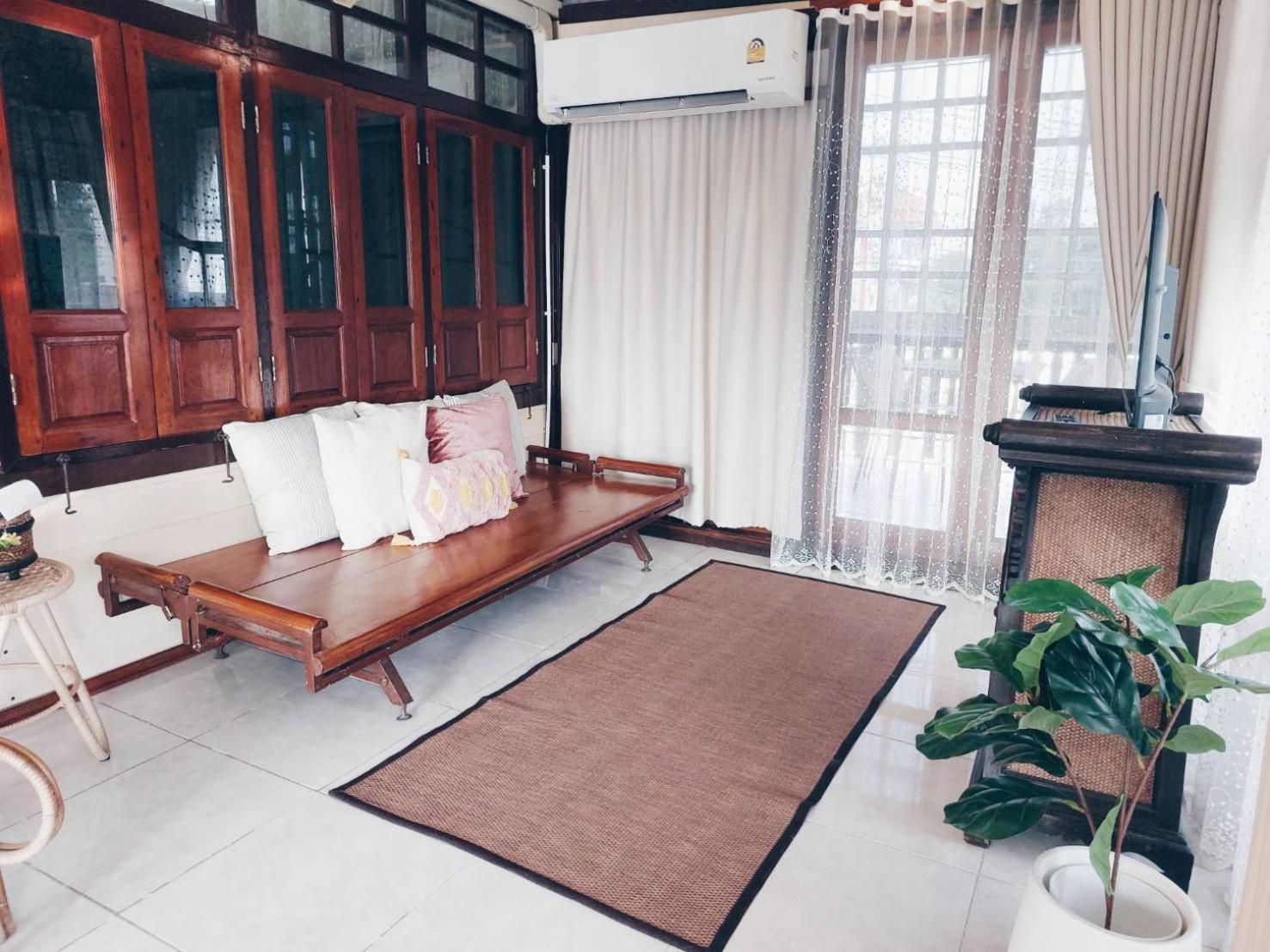 Green Riverside Homestay