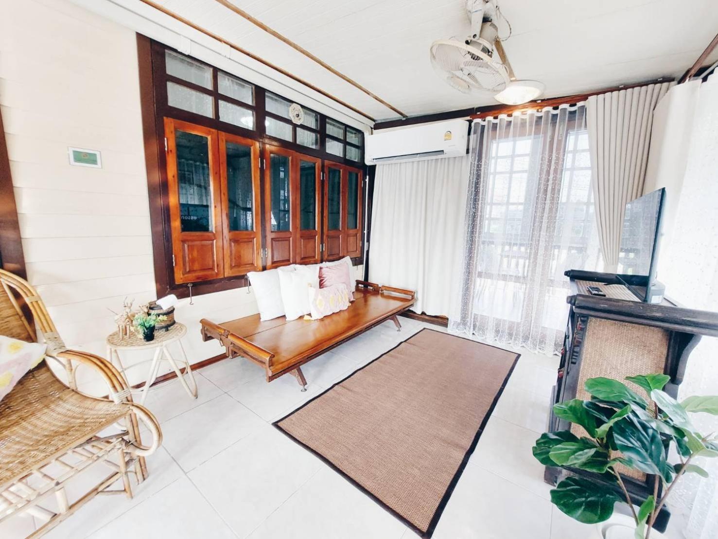 Green Riverside Homestay