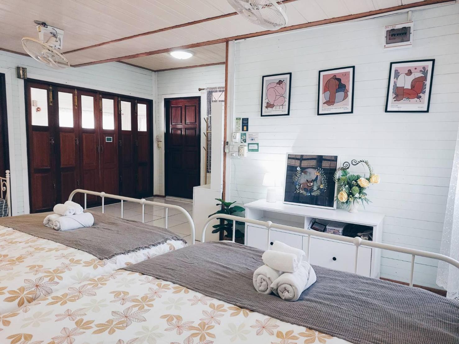 Green Riverside Homestay
