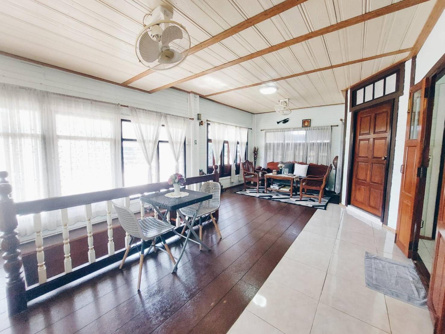 Green Riverside Homestay