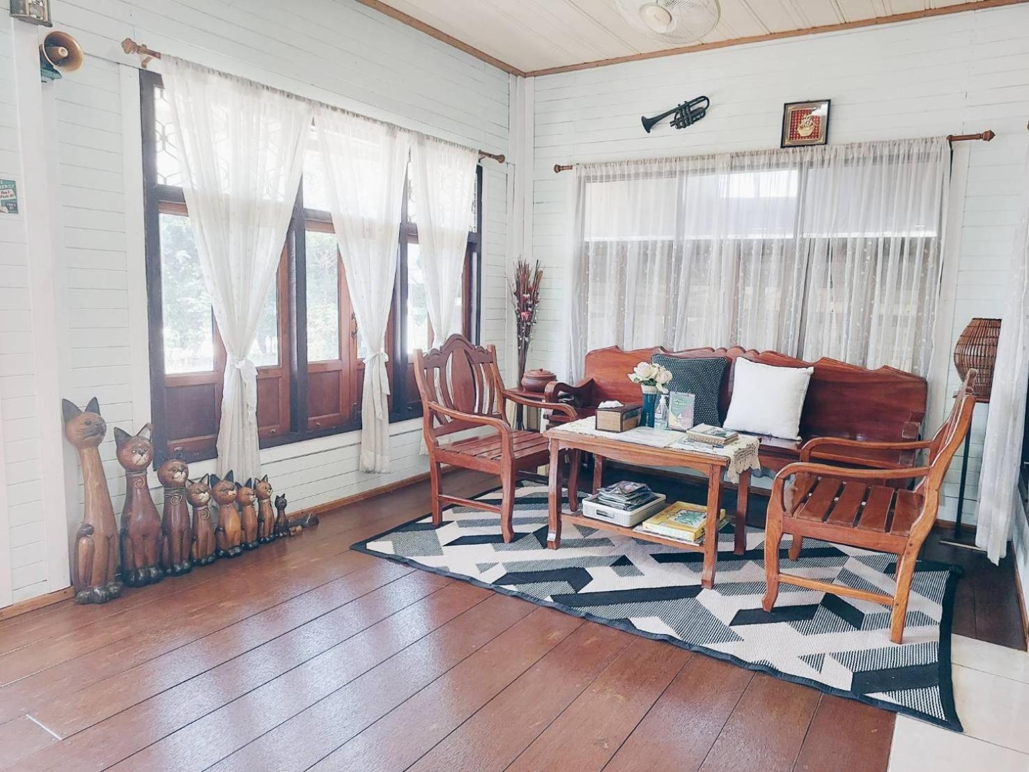 Green Riverside Homestay