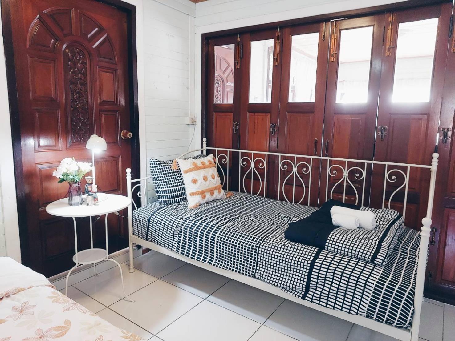 Green Riverside Homestay