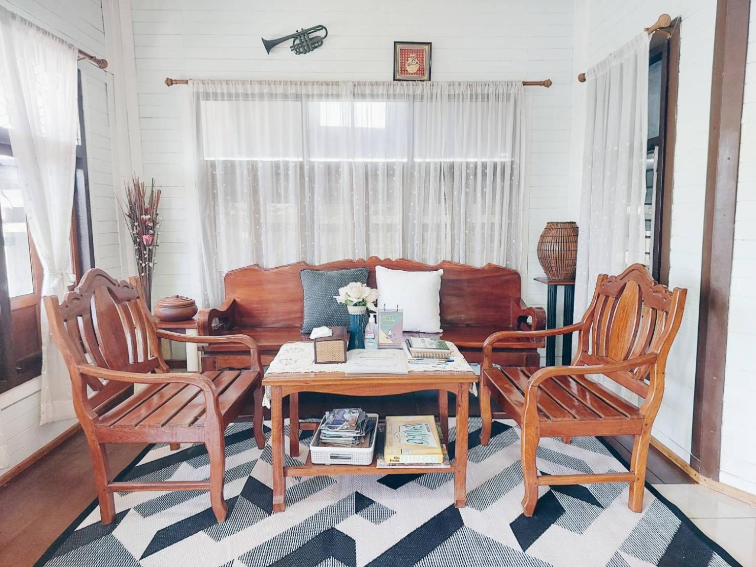 Green Riverside Homestay