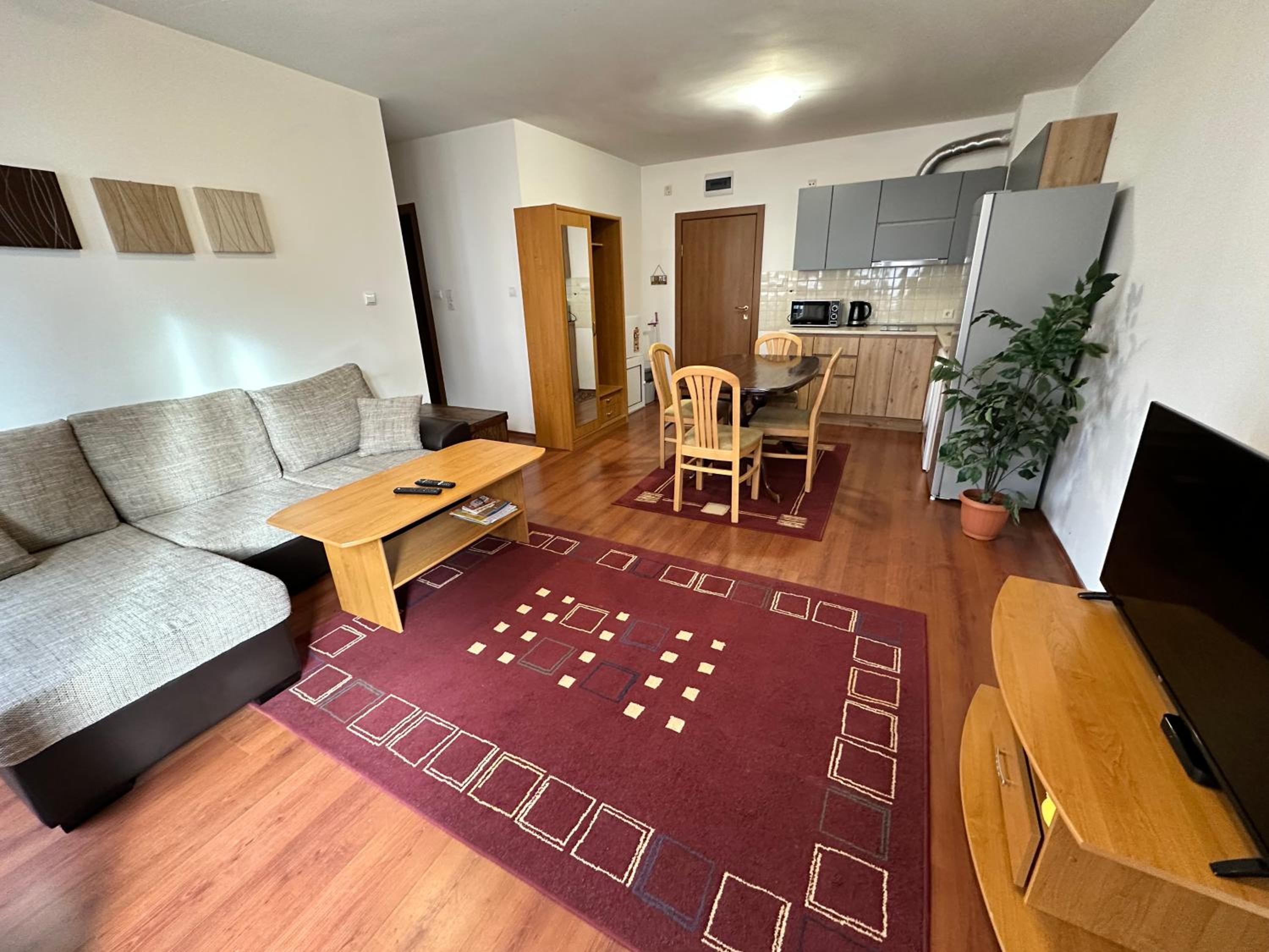 Gramadeto two bedroom apartment next to Gondola