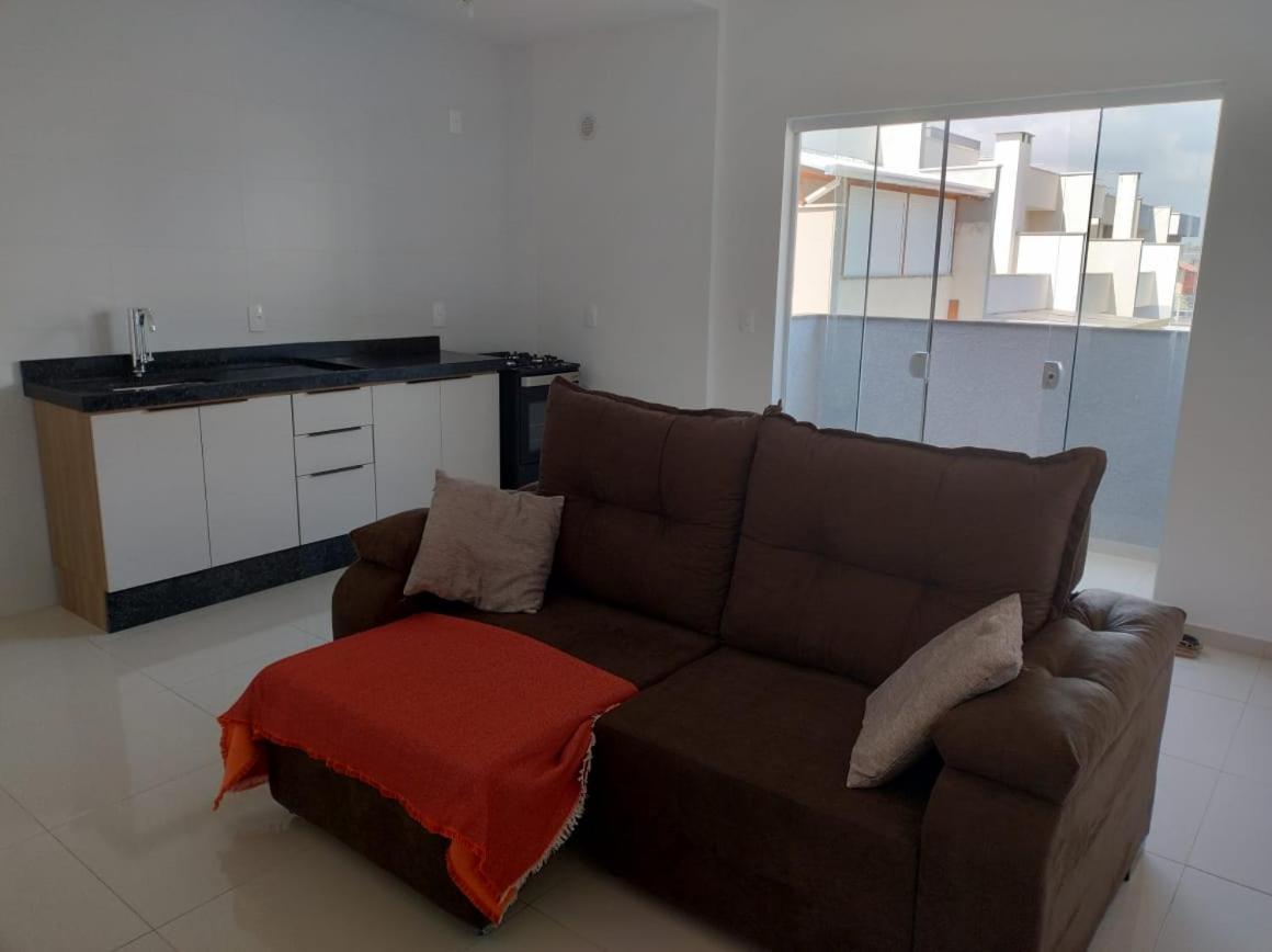 Apartamento Novo 500m da praia de Itajuba