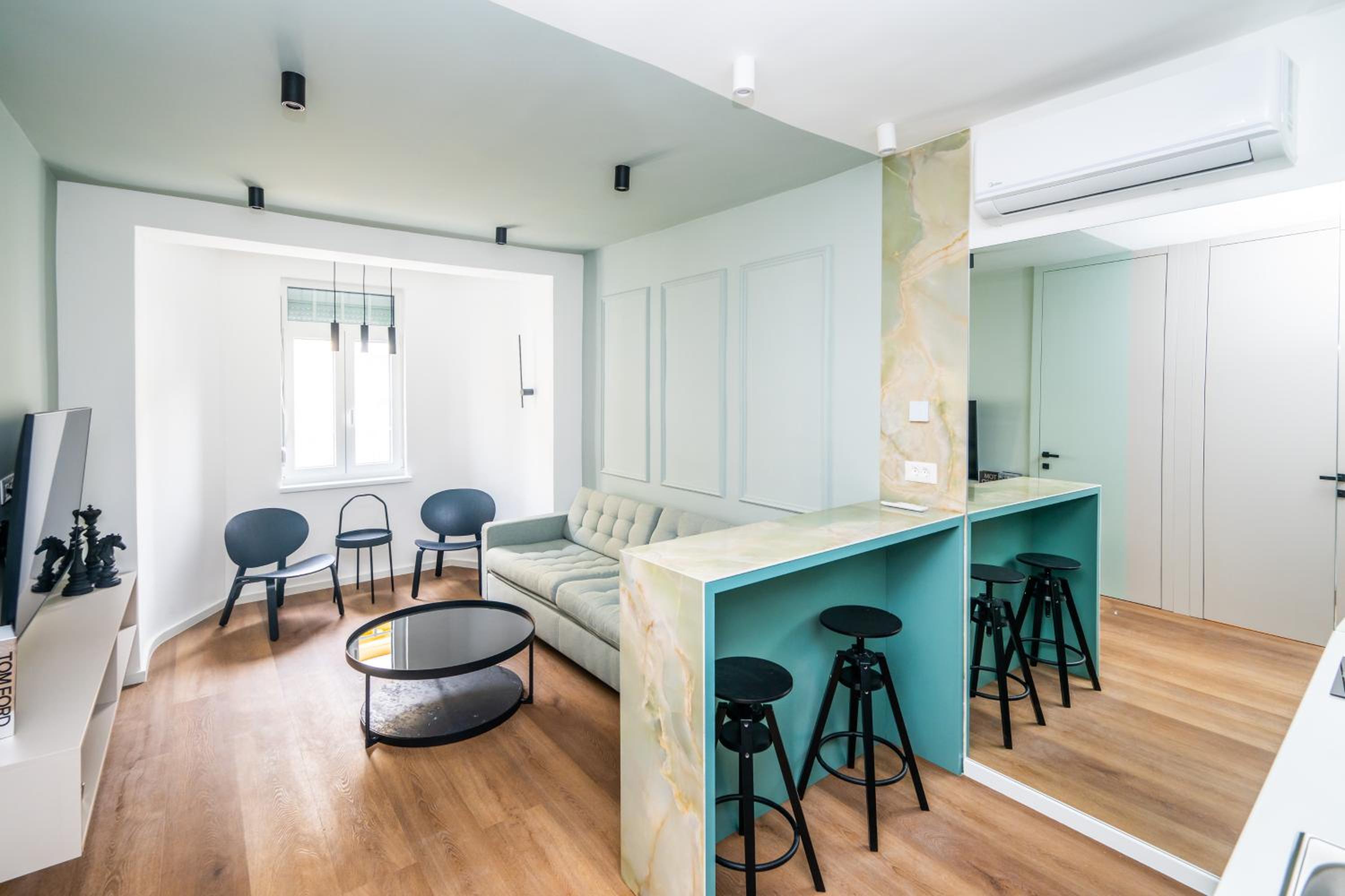 City Center Design Apartments