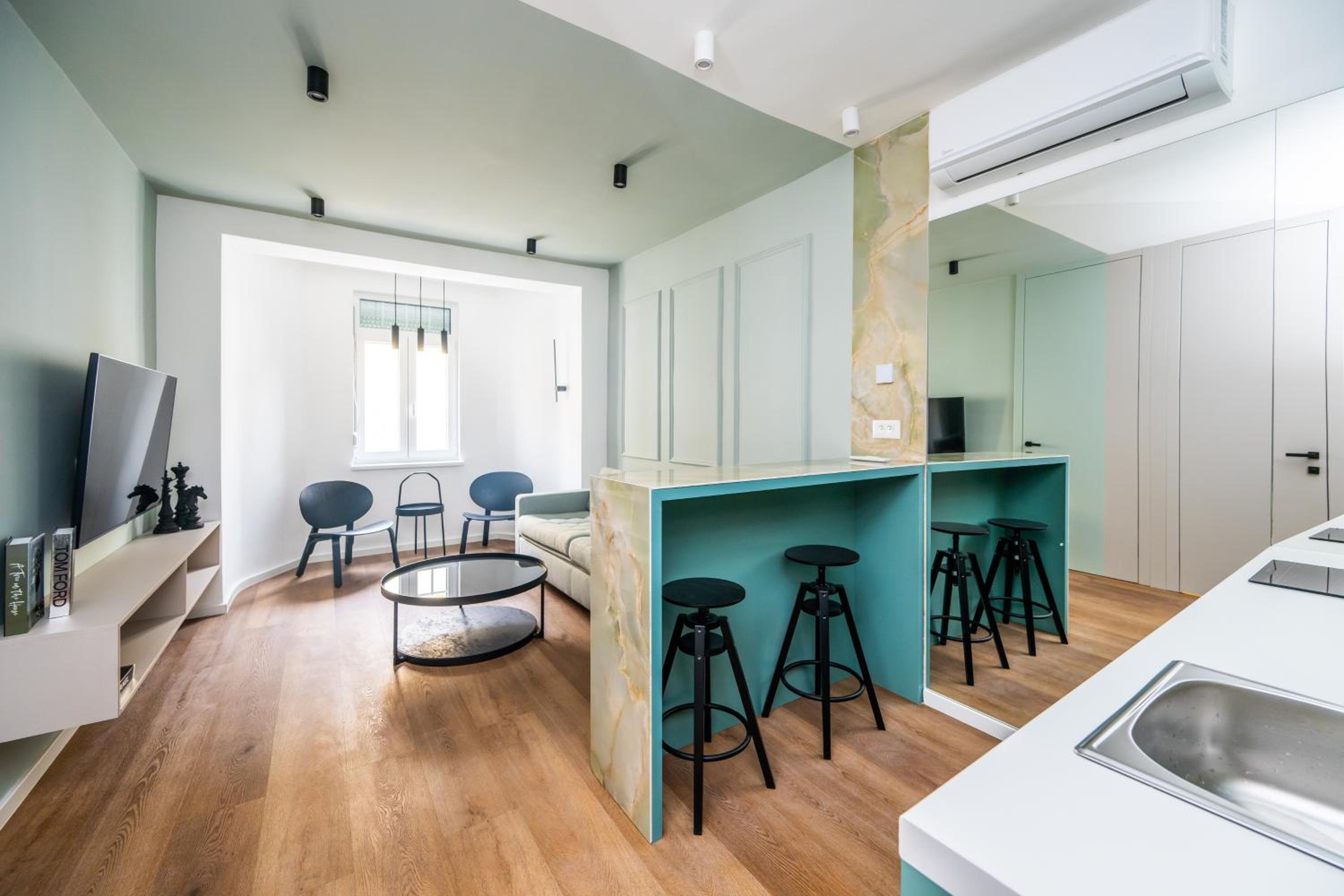 City Center Design Apartments