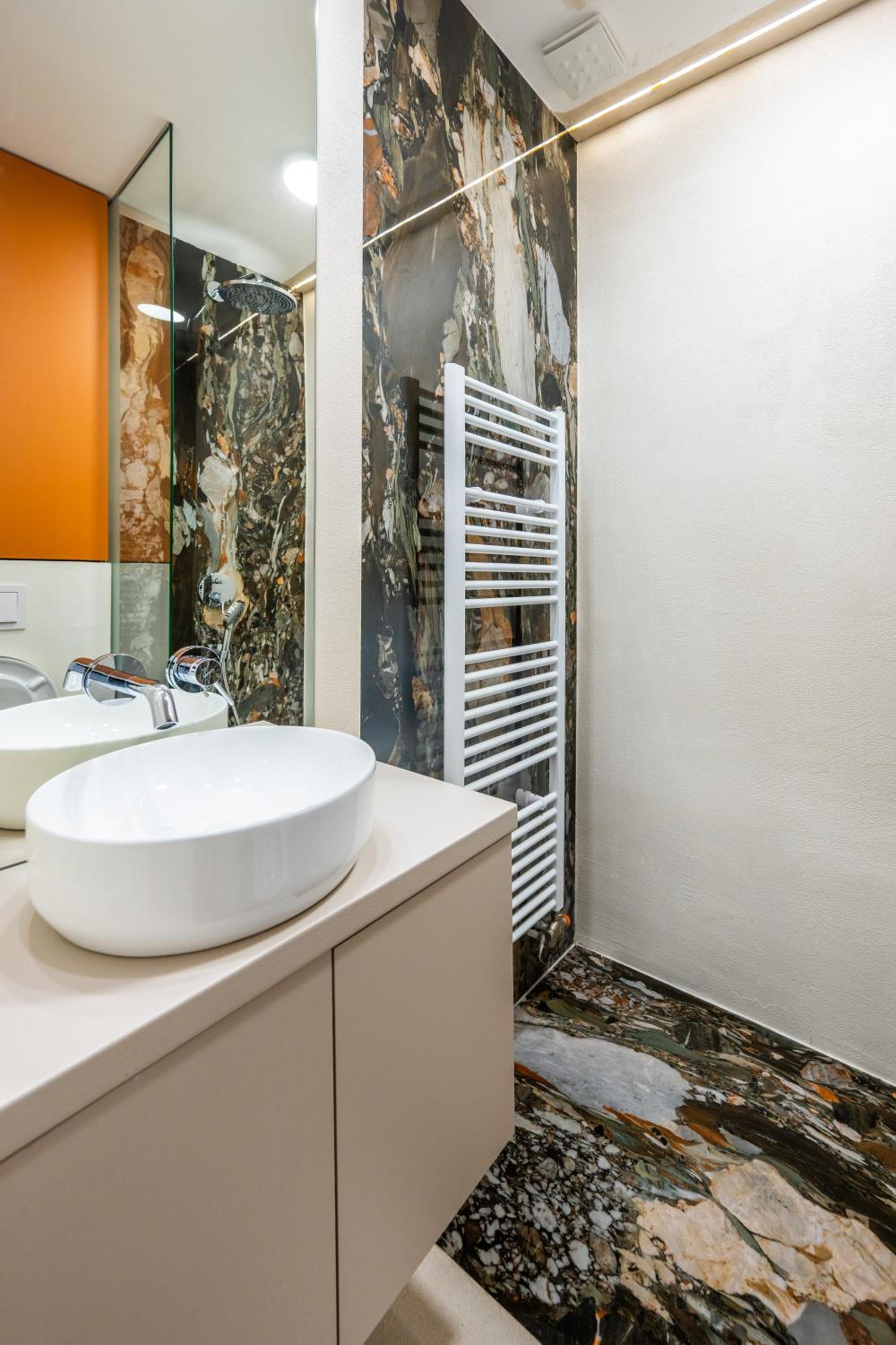 City Center Design Apartments