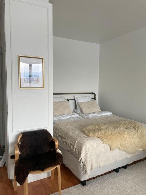 Top floor apt with stunning view