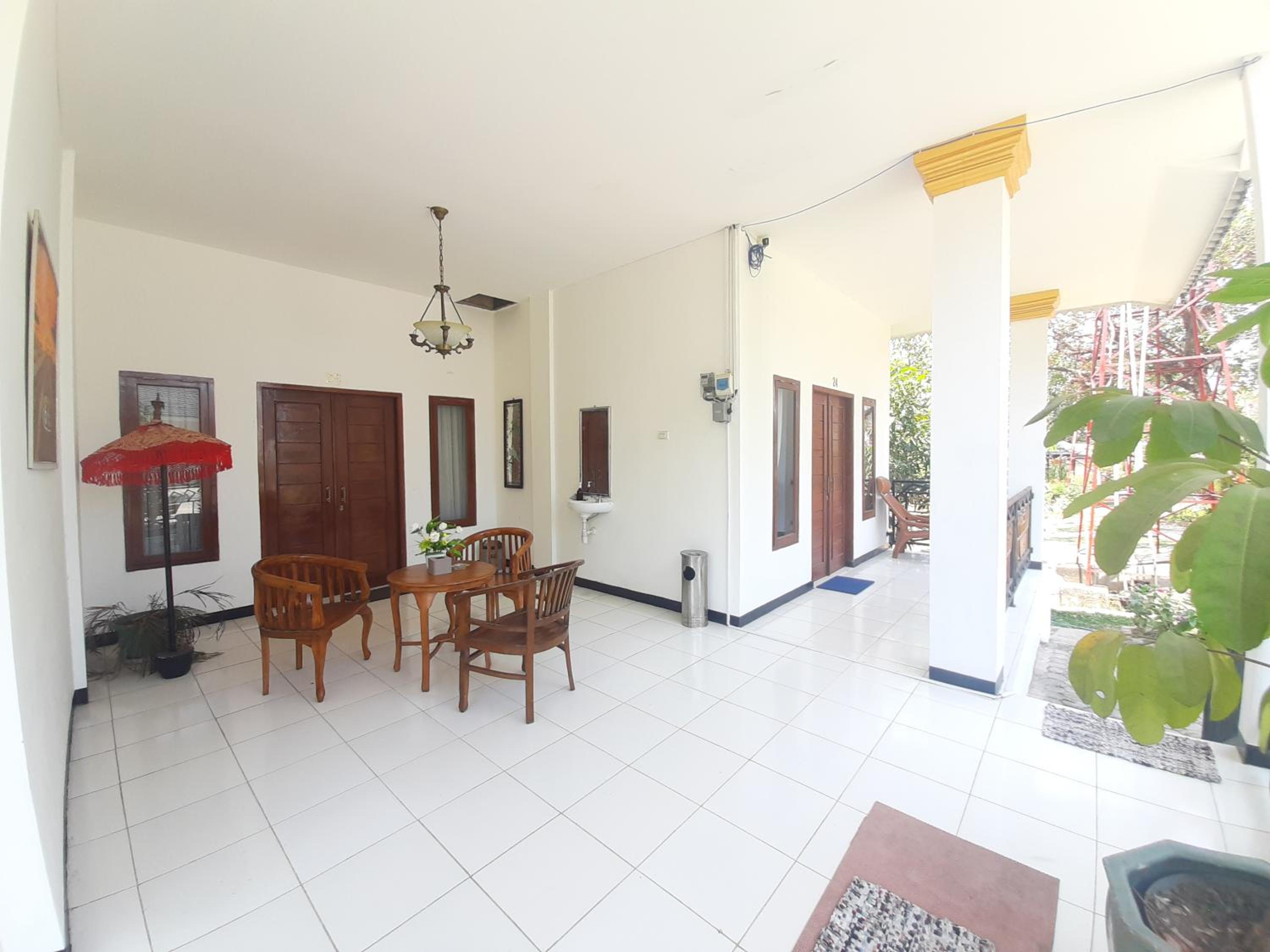 Puri Kesumayudha House view 5