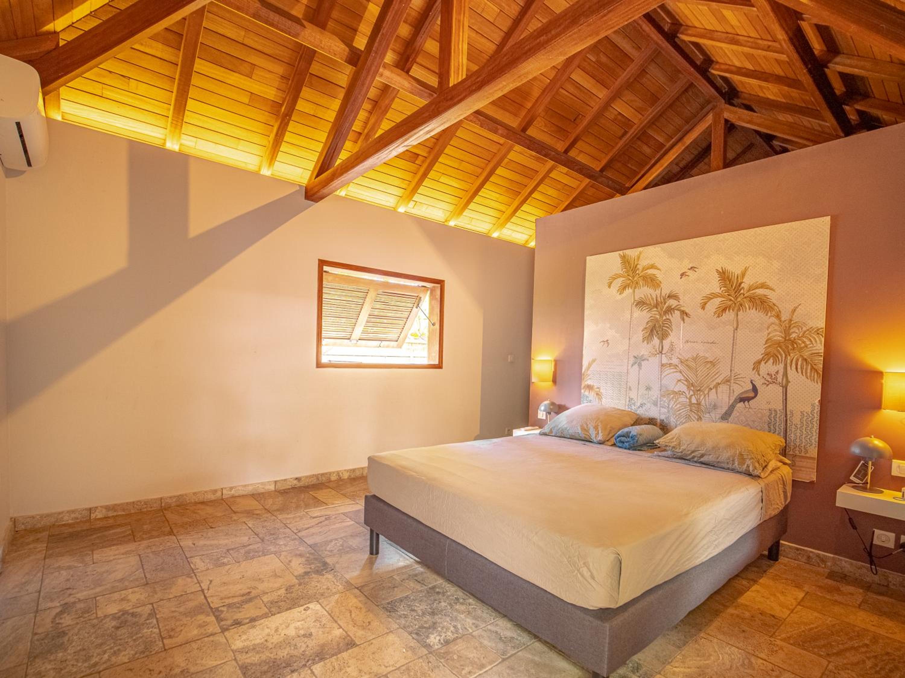 la kaz veloutier - villa 4 chambres avec piscine view 5
