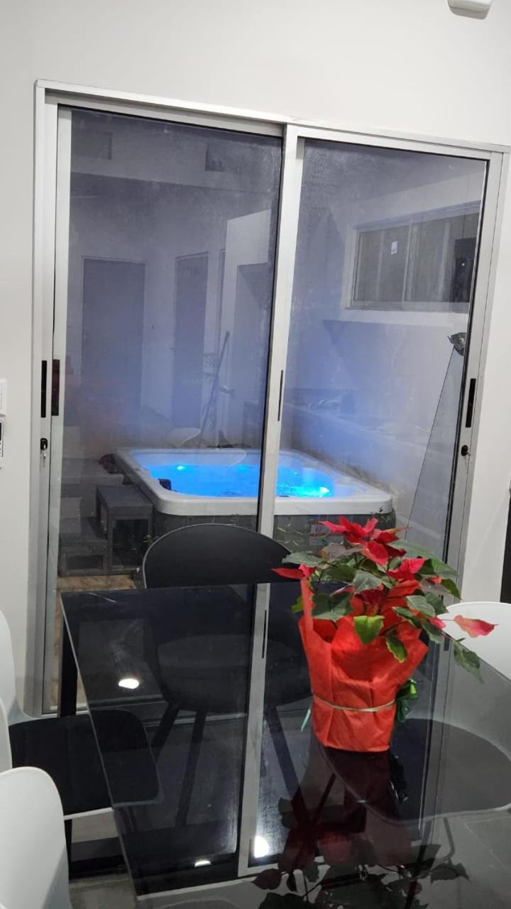 CASA MARIPOSA en Punta Leona a 500 metros de la playa FULL EQUIPADA Espacio y precio a tu medida Posibilidad de alquilar la casa entera, dos apartamentos a