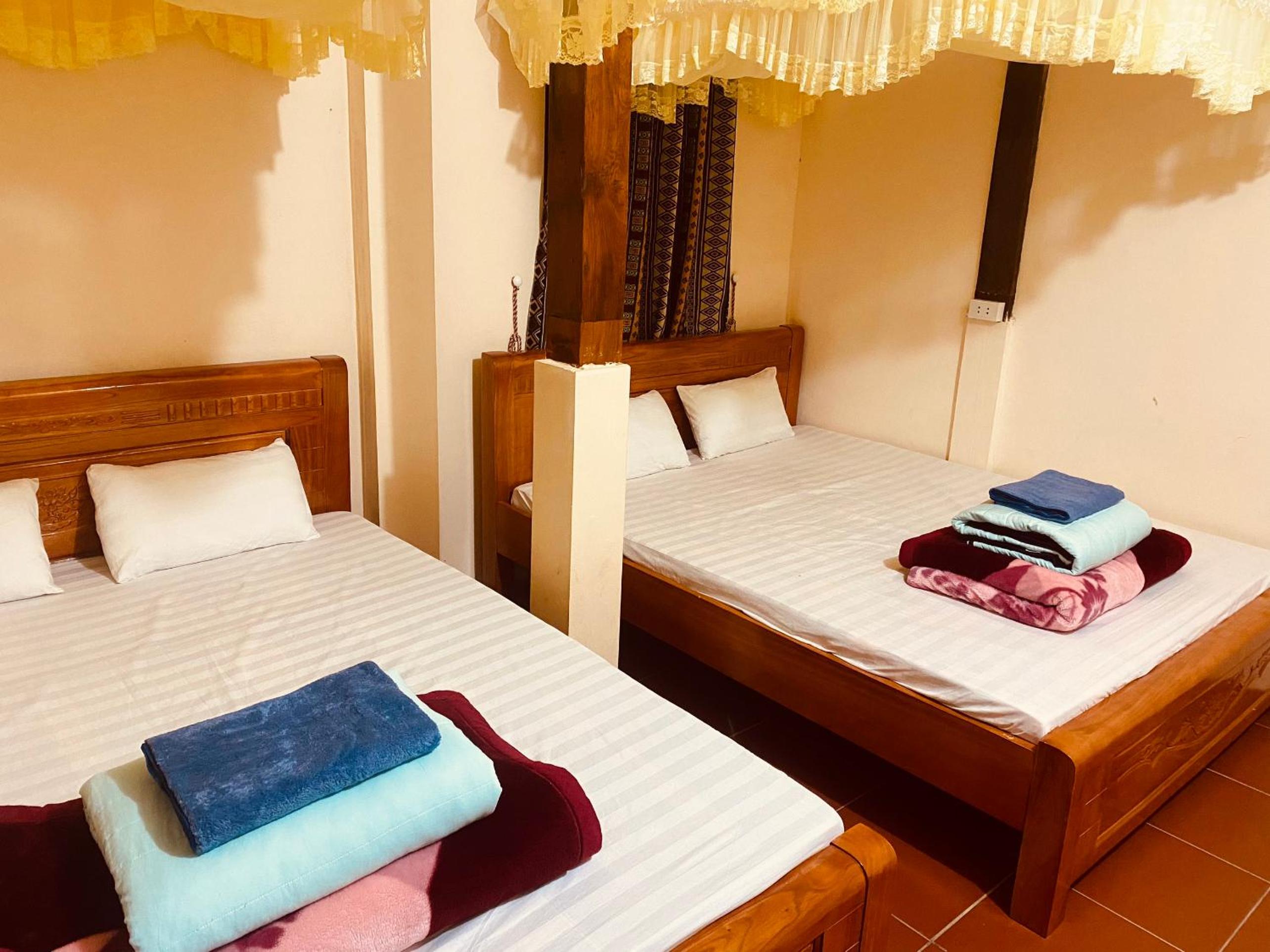 Bac Son Homestay