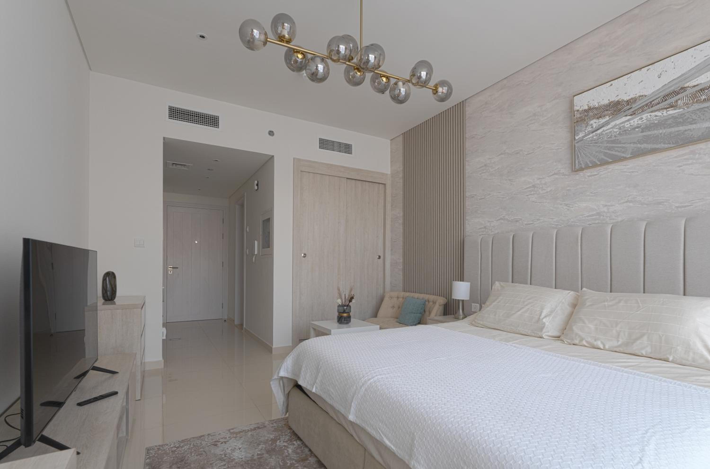 Luxury Studio, Seven Palm Residence-Palm Jumeirah