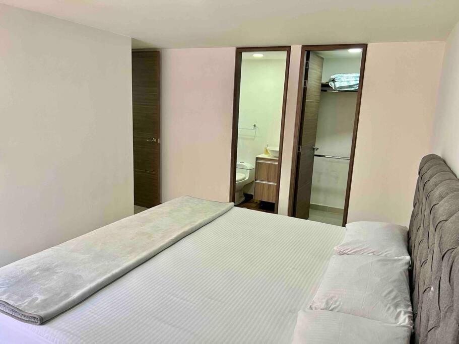 Perfect 3BR Apartment Medellin best location